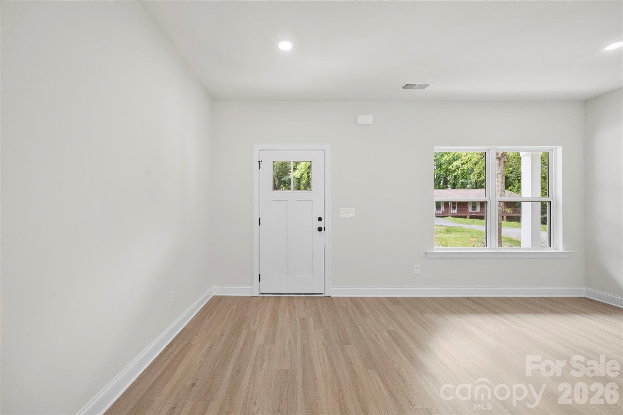 Single Family Residence at 404 Brice Street, Kings Mountain, photo 4 of 32