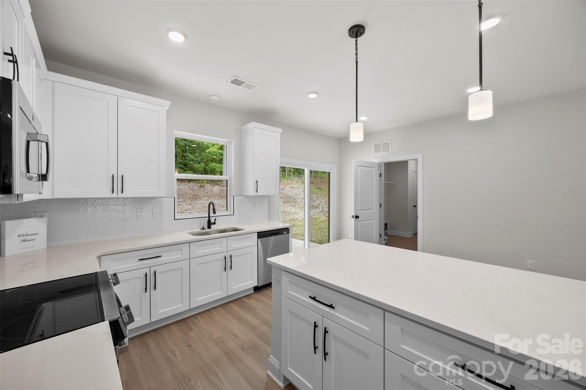 Single Family Residence at 404 Brice Street, Kings Mountain, photo 11 of 32