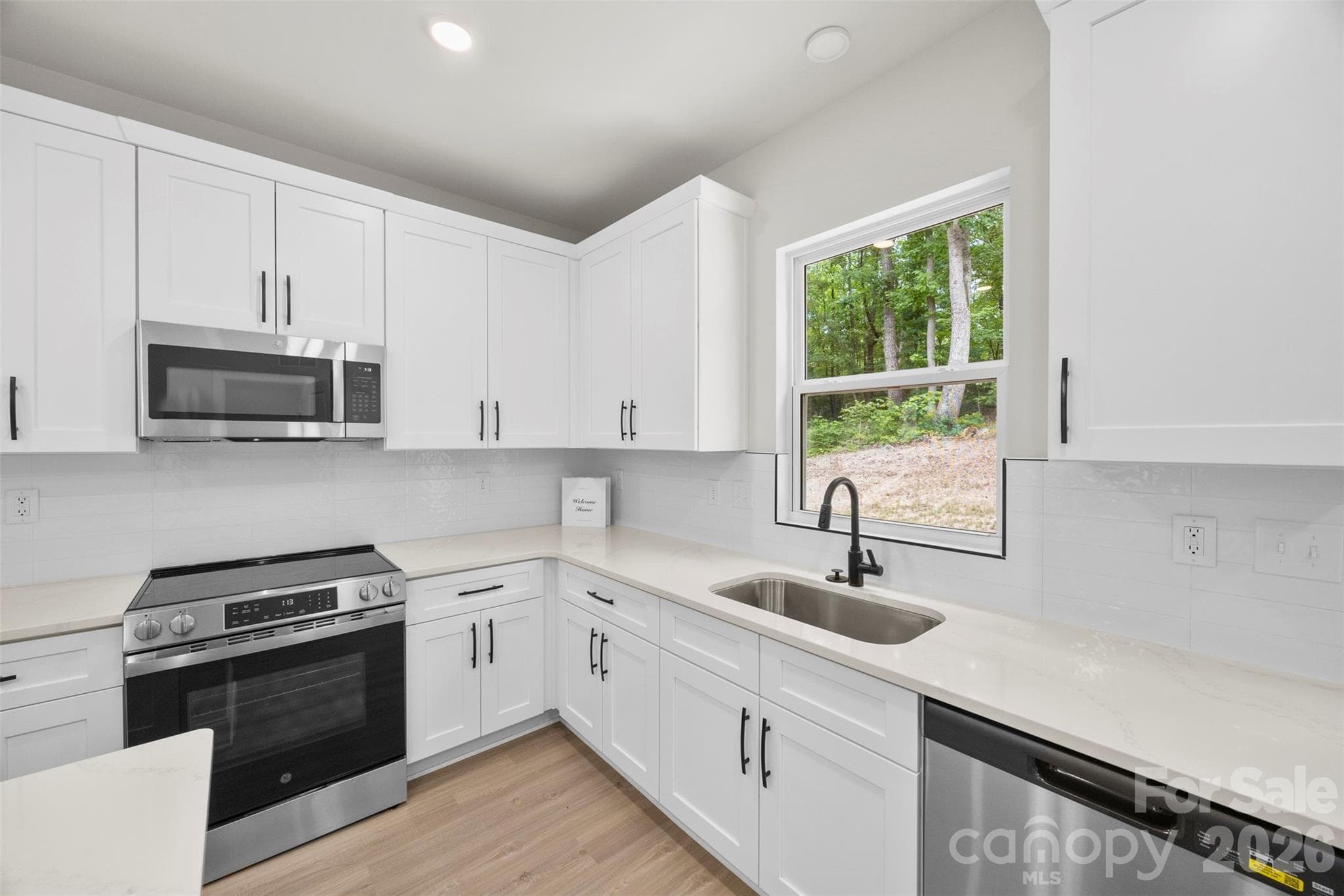 Single Family Residence at 404 Brice Street, Kings Mountain, photo 12 of 32