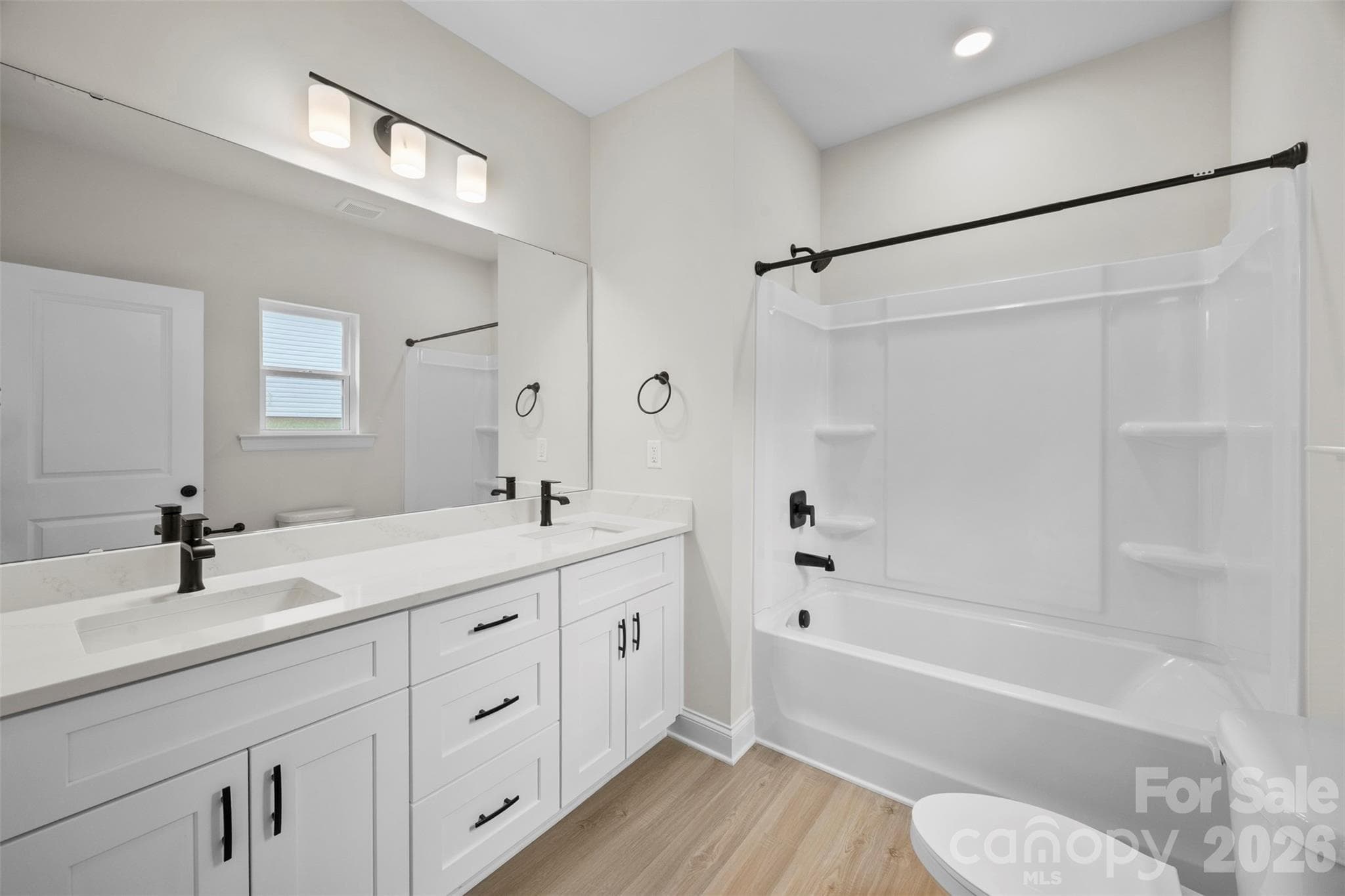 Single Family Residence at 404 Brice Street, Kings Mountain, photo 17 of 32