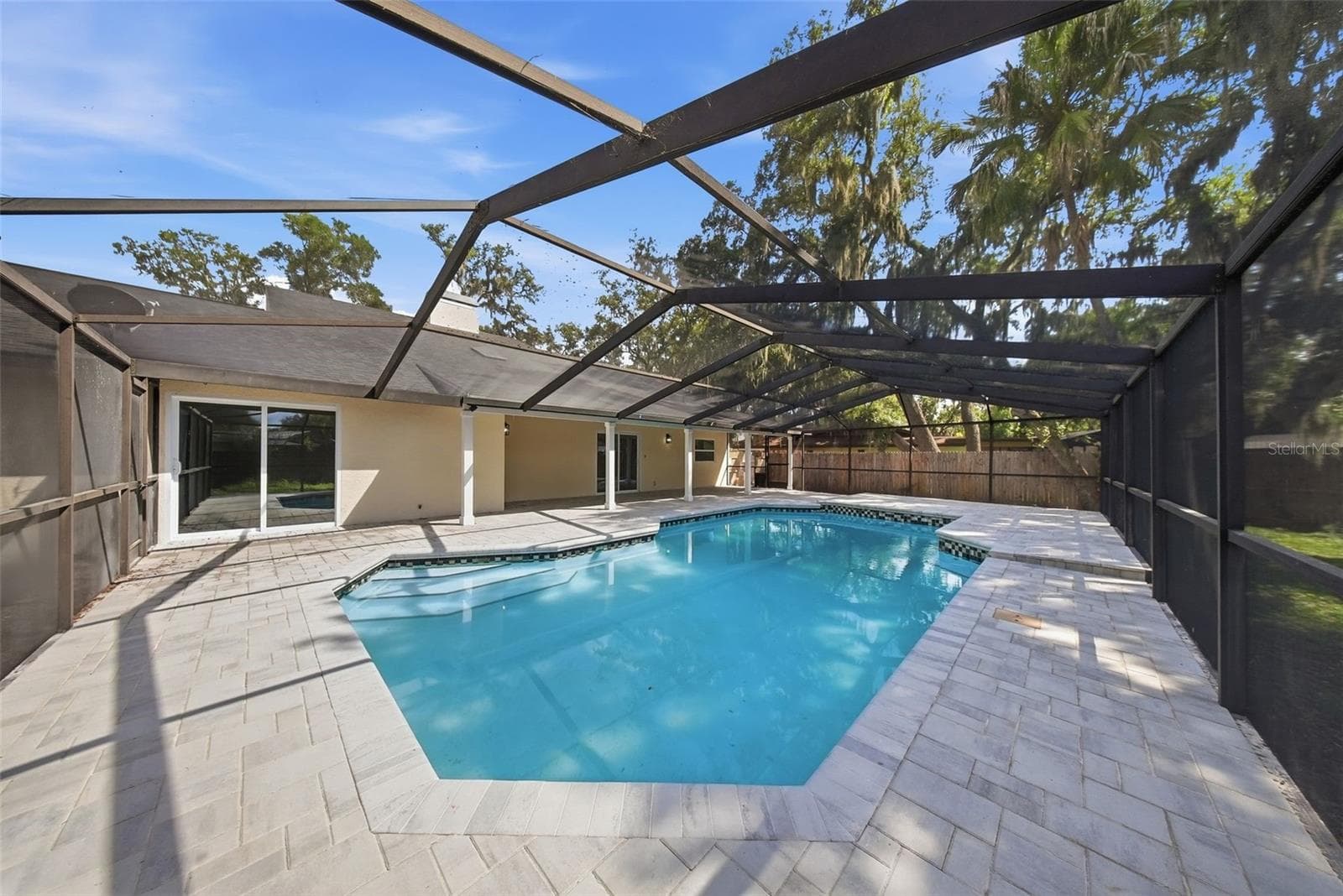 Single Family Residence at 2104 DOEFIELD CT, VALRICO, photo 33 of 41