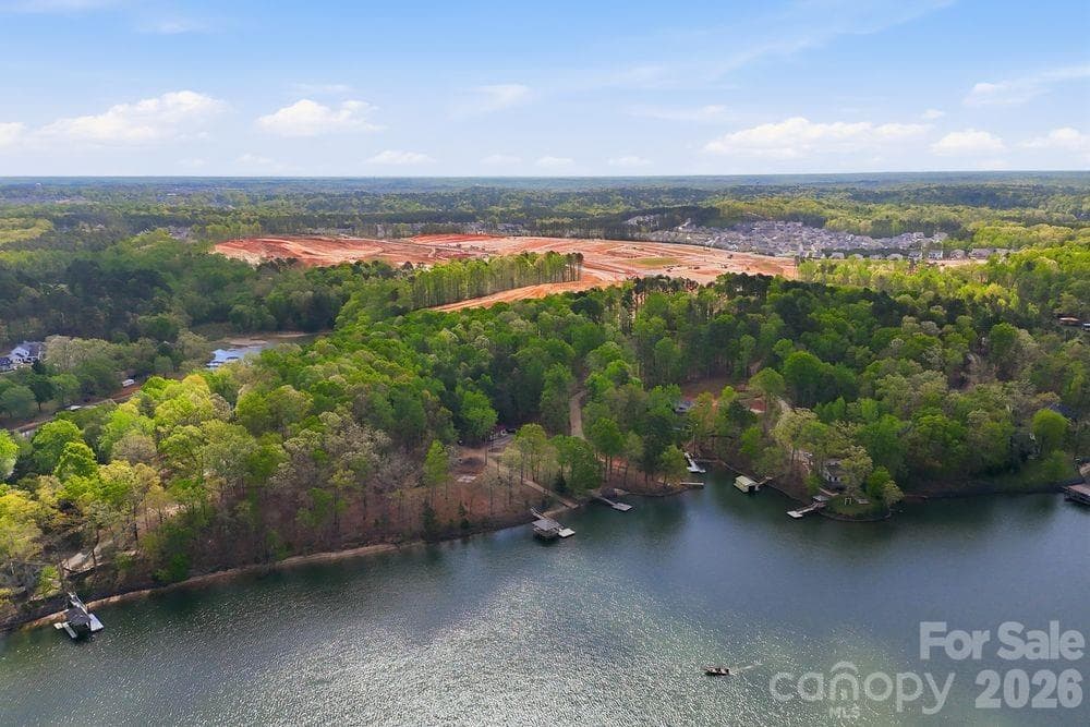 The Coves on Lake Wylie Community - Charlotte