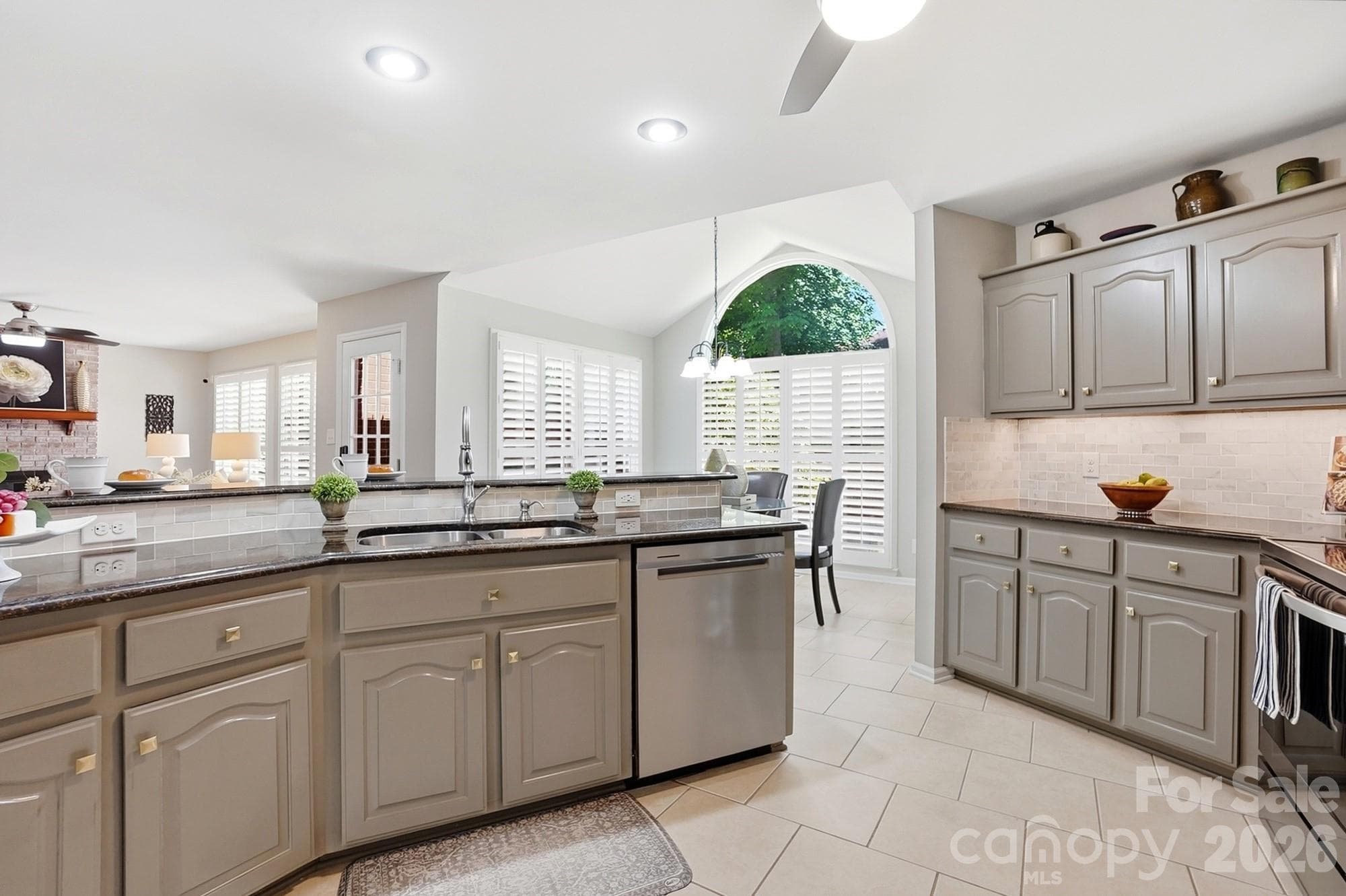 Single Family Residence at 4218 Patriots Way, Gastonia, photo 13 of 38