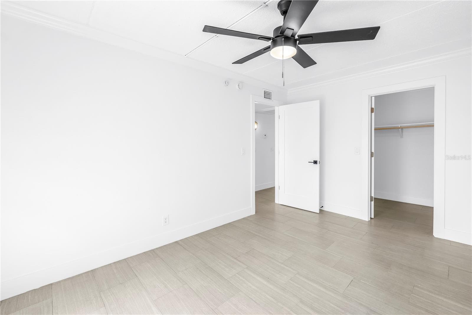 Condominium at 10375 PARADISE BLVD #51, TREASURE ISLAND, photo 23 of 60