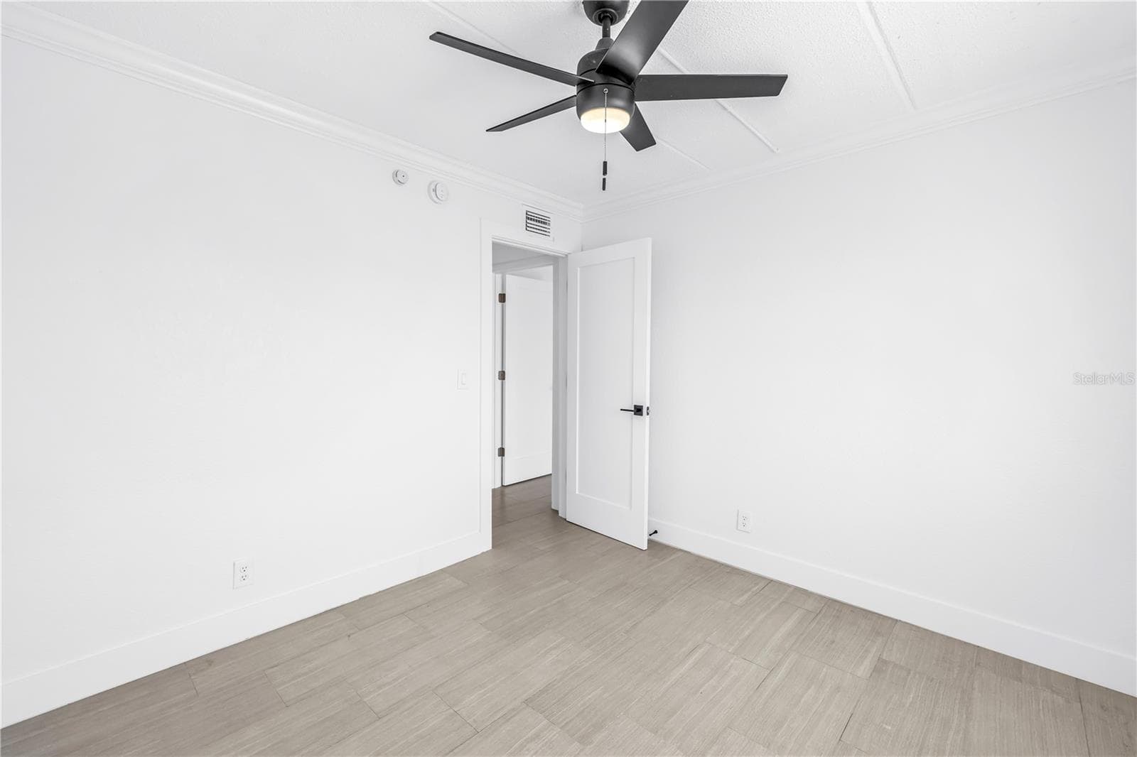 Condominium at 10375 PARADISE BLVD #51, TREASURE ISLAND, photo 27 of 60