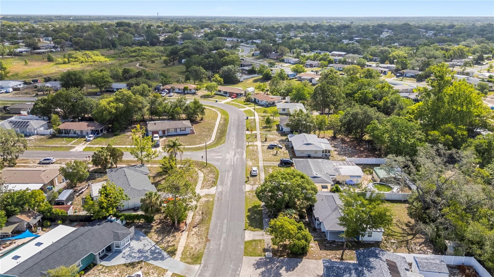 Single Family Residence at 6816 TREEHAVEN DR, SPRING HILL, photo 27 of 30