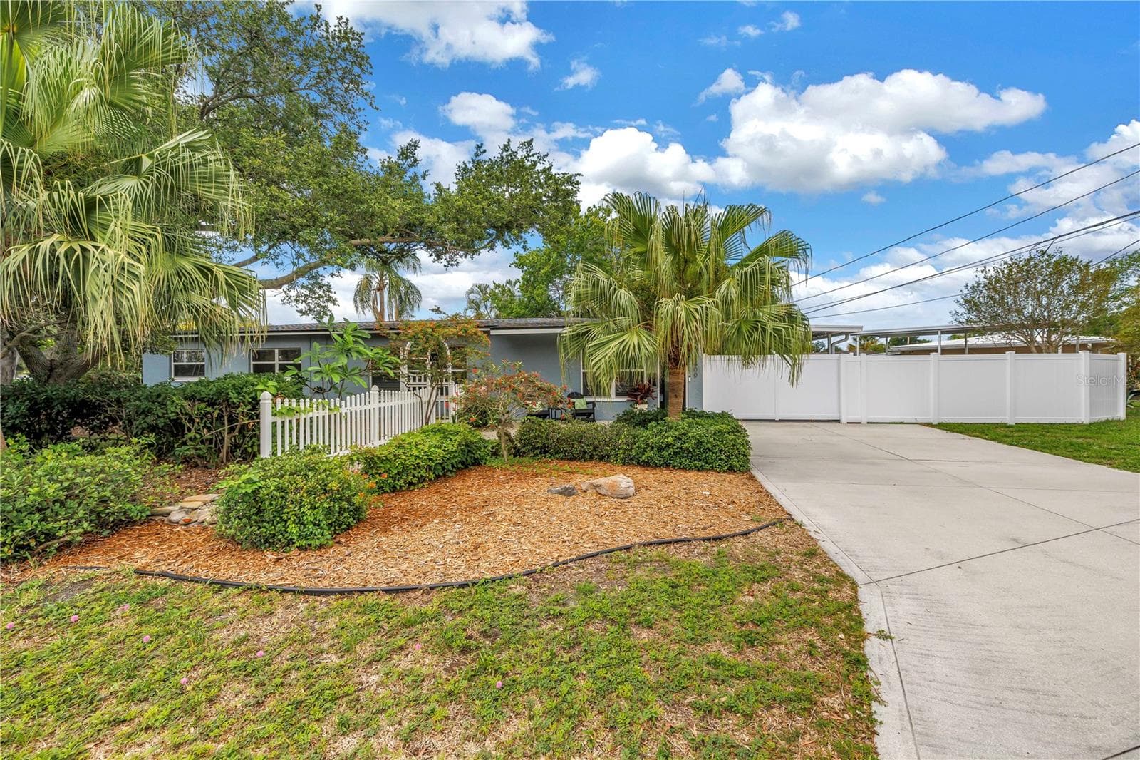 Single Family Residence at 7400 19TH AVE N, ST PETERSBURG, photo 7 of 81