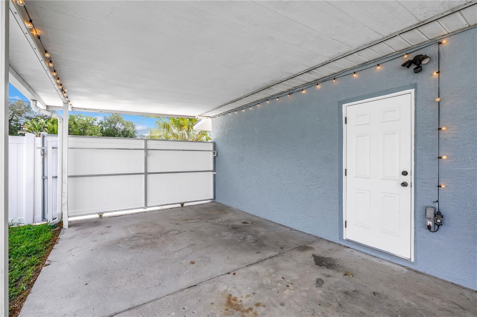 Single Family Residence at 7400 19TH AVE N, ST PETERSBURG, photo 62 of 81