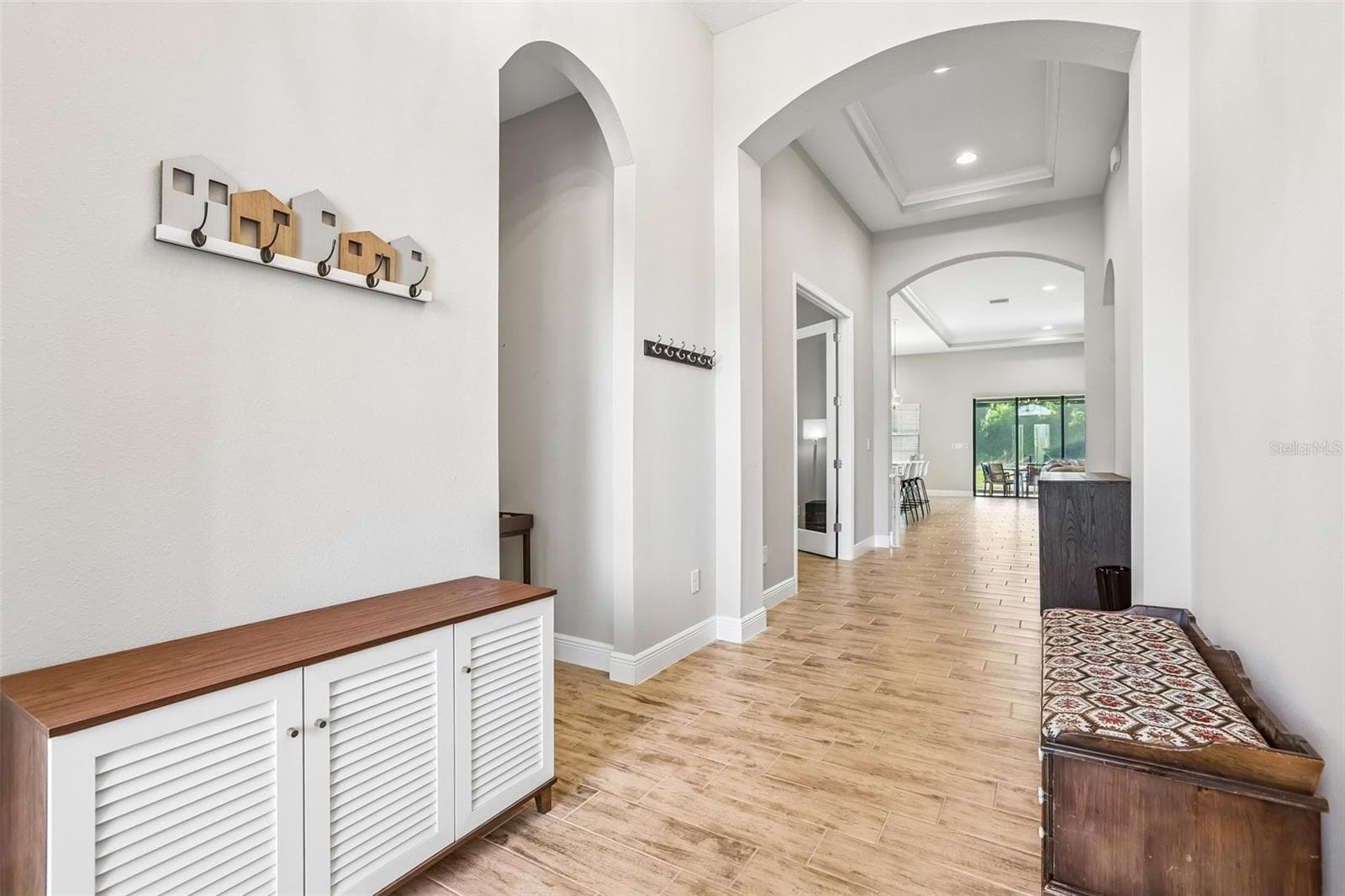 Single Family Residence at 14142 SWISS BRIDGE DR, RIVERVIEW, photo 5 of 65
