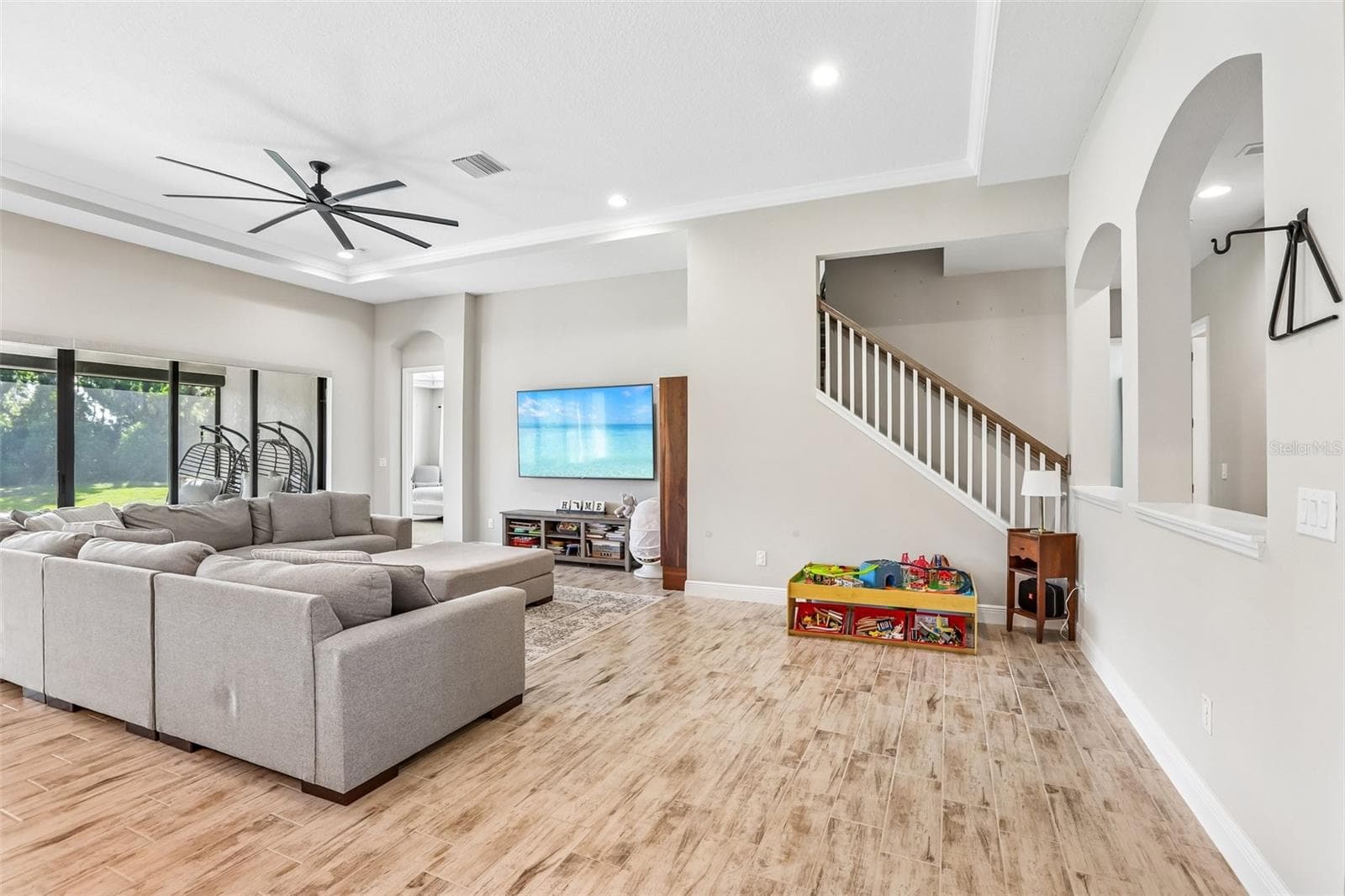 Single Family Residence at 14142 SWISS BRIDGE DR, RIVERVIEW, photo 6 of 65