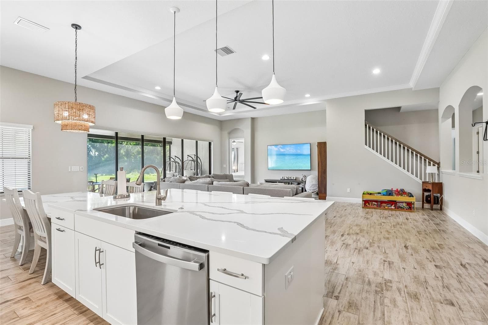 Single Family Residence at 14142 SWISS BRIDGE DR, RIVERVIEW, photo 8 of 65