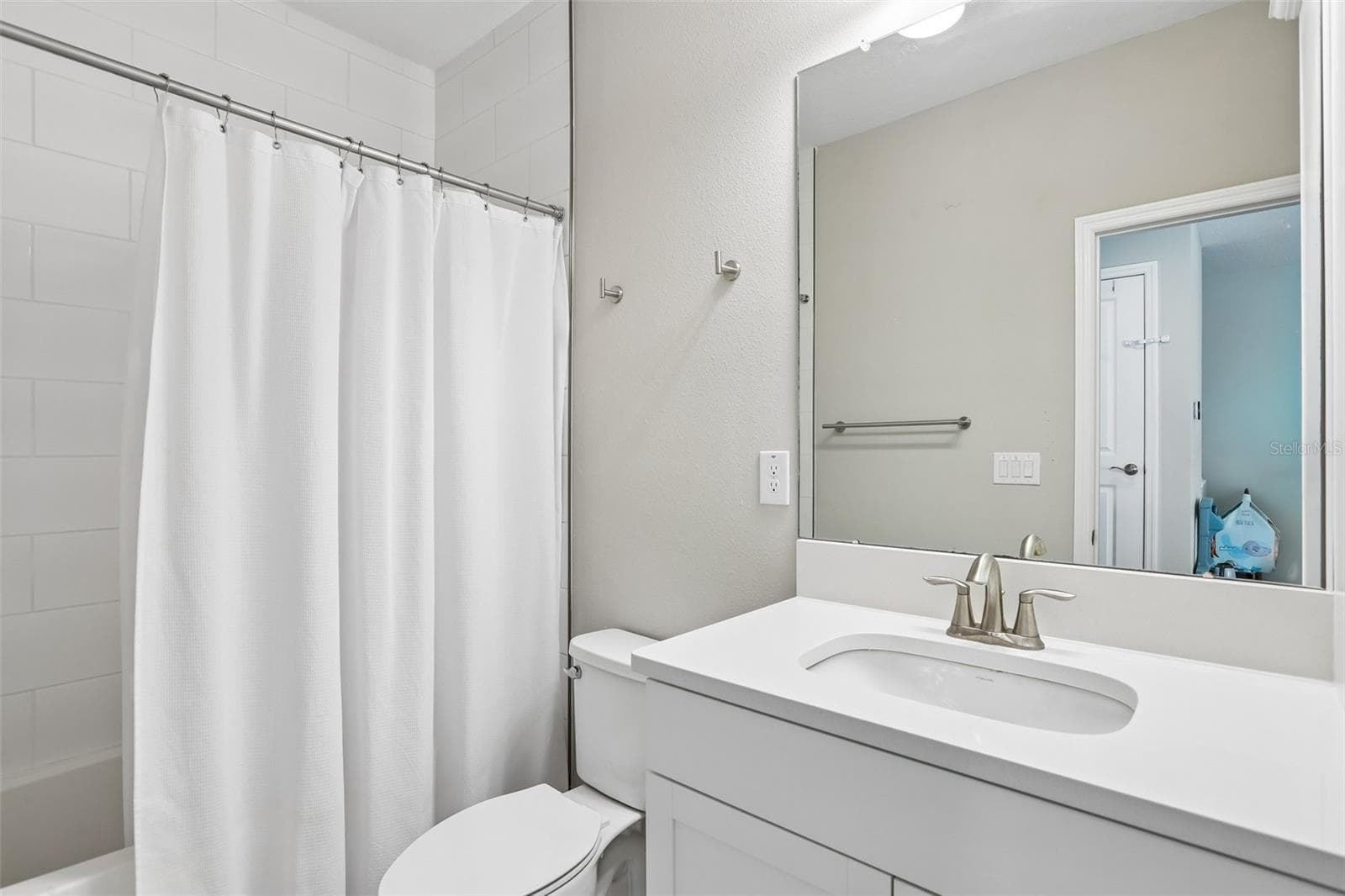 Single Family Residence at 14142 SWISS BRIDGE DR, RIVERVIEW, photo 32 of 65