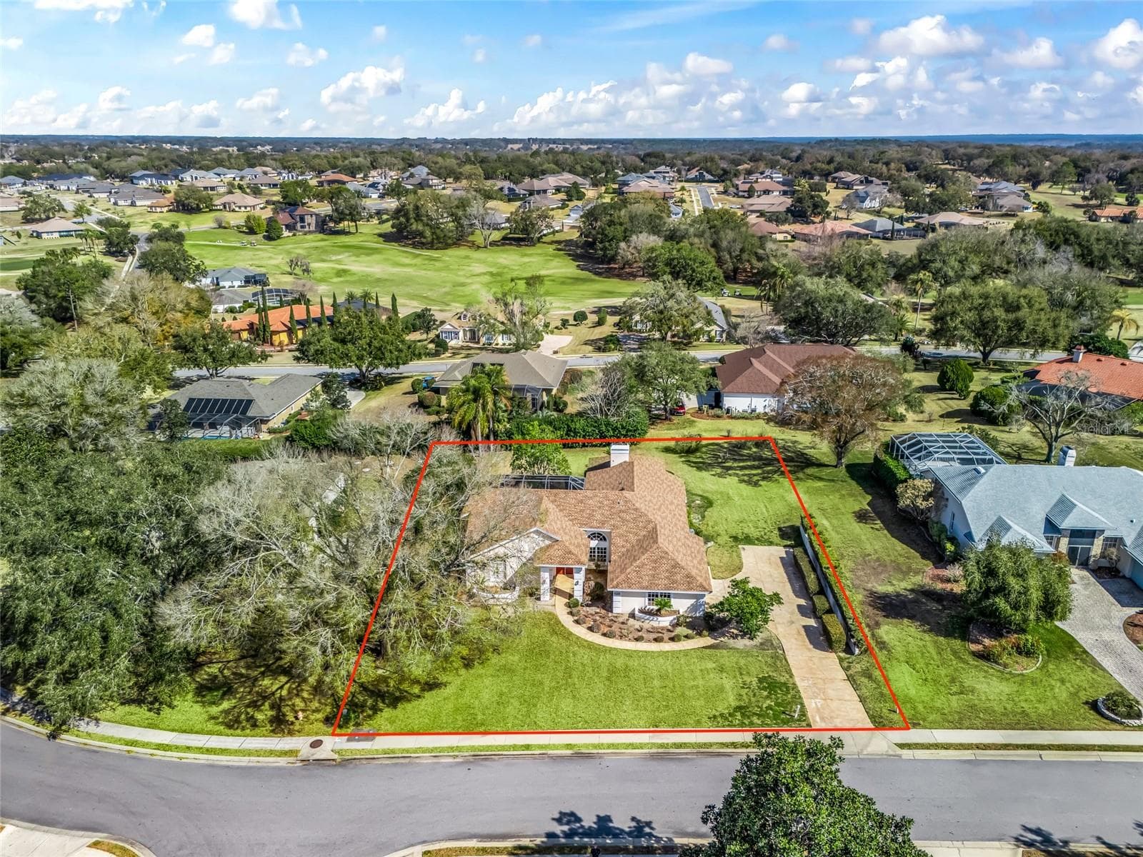 Nice lot and neighborhood - 5321 GREENS DR, LADY LAKE