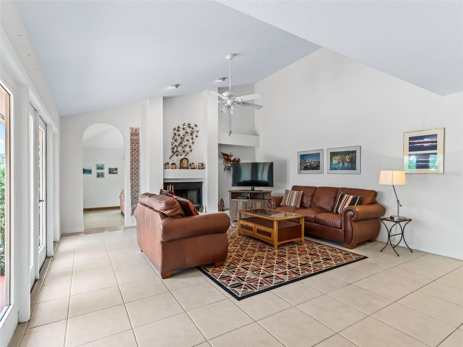 Family Room - 5321 GREENS DR, LADY LAKE
