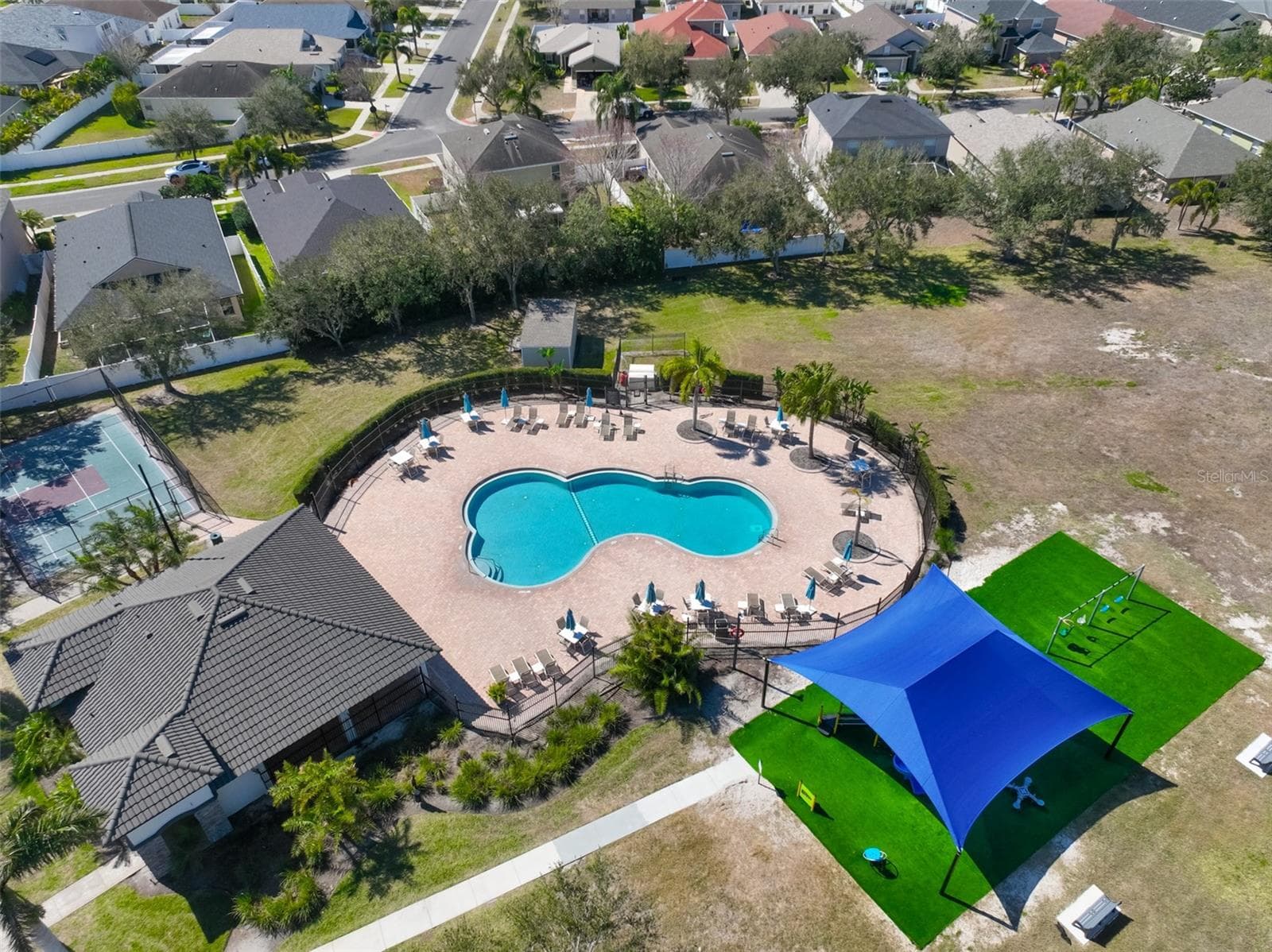 Single Family Residence at 1609 BONITA BLUFF CT, RUSKIN, photo 52 of 57