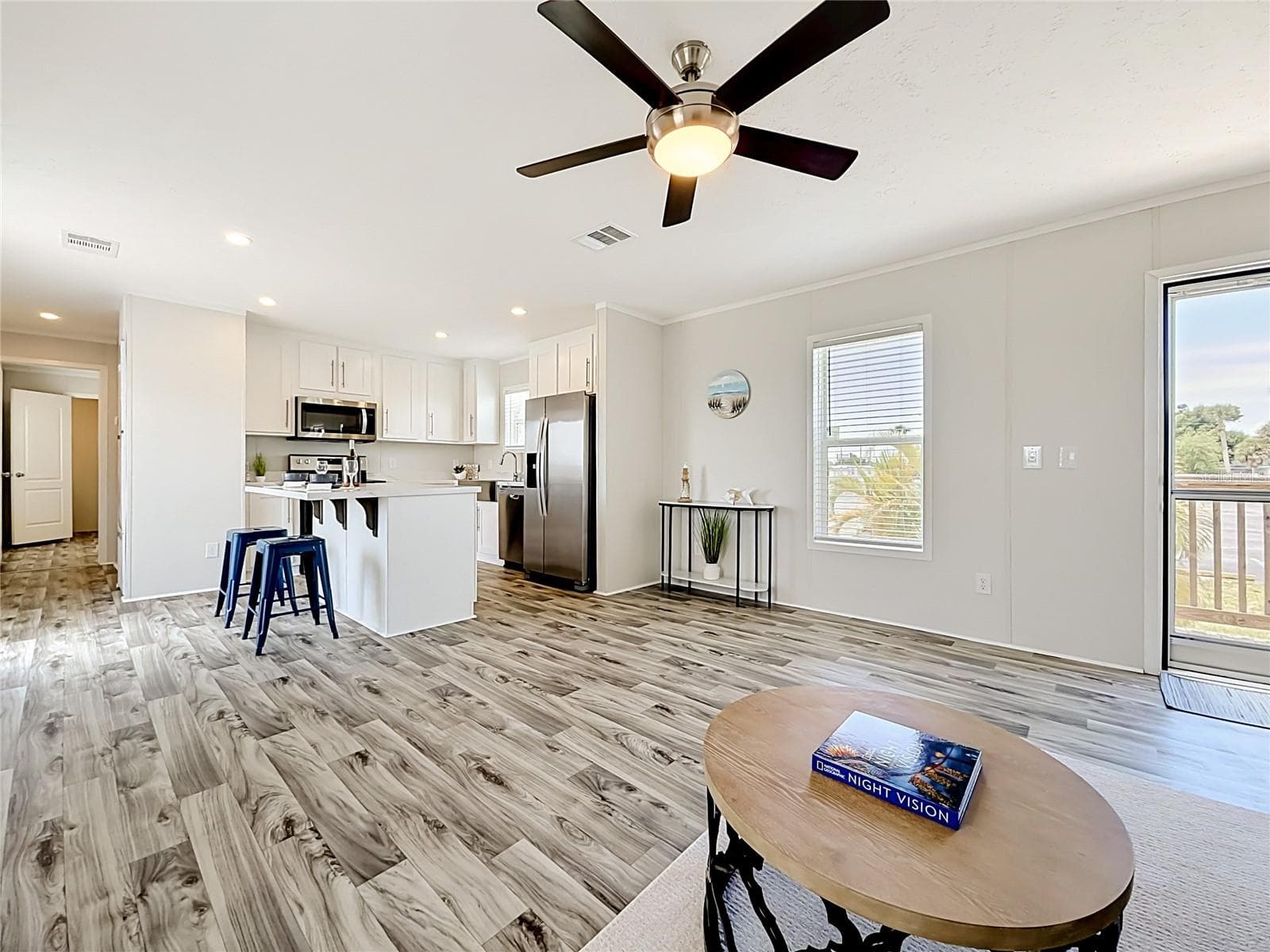 Manufactured Home at 1433 SEAGULL DR, ENGLEWOOD, photo 5 of 25