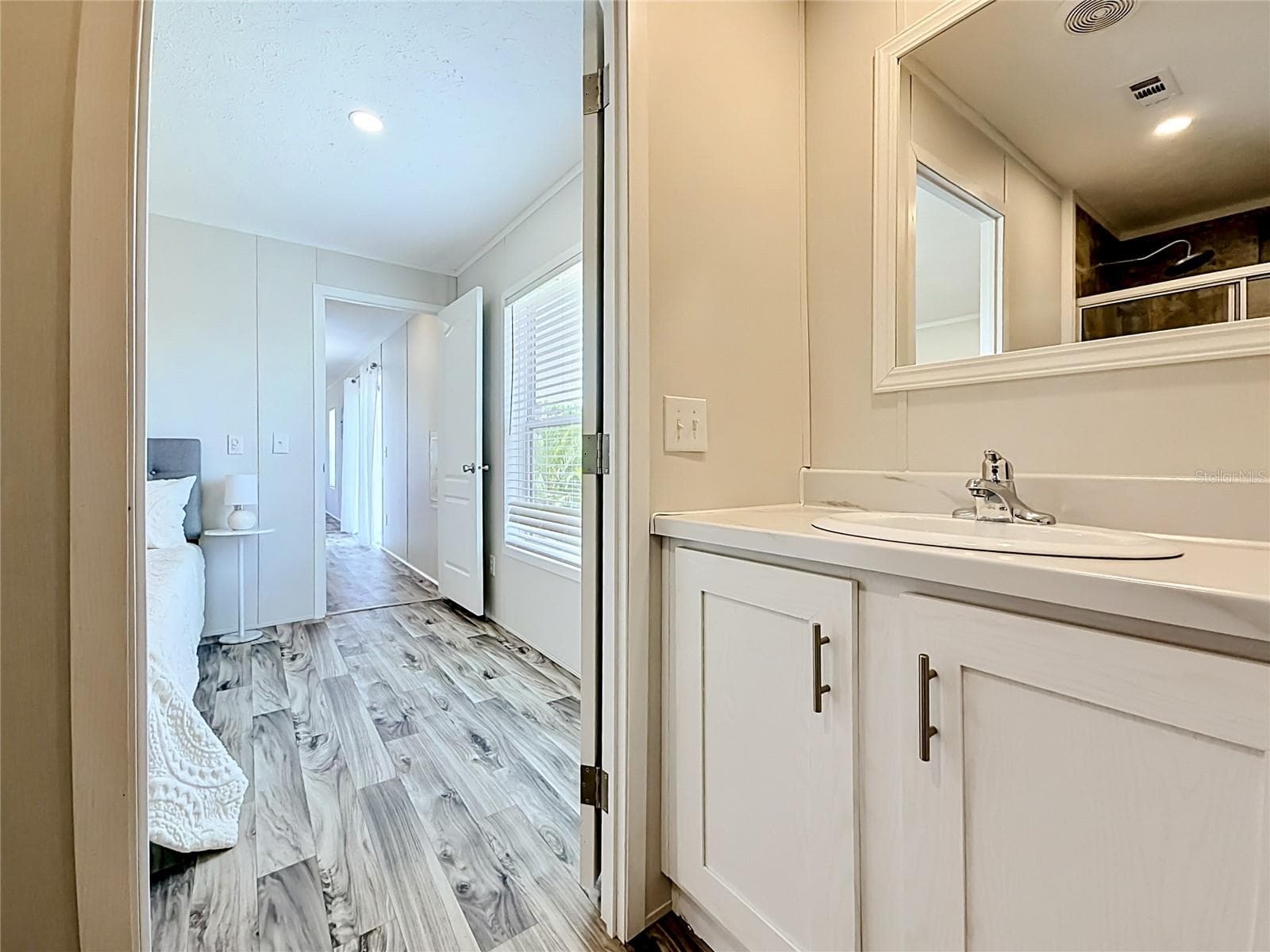 Manufactured Home at 1433 SEAGULL DR, ENGLEWOOD, photo 17 of 25