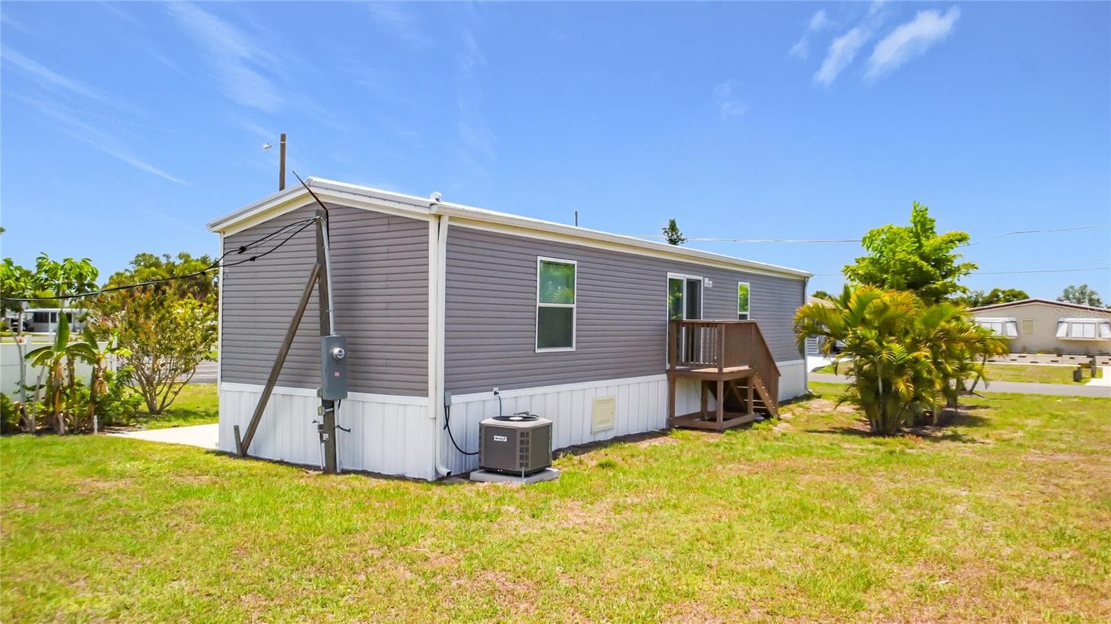 Manufactured Home at 1433 SEAGULL DR, ENGLEWOOD, photo 24 of 25