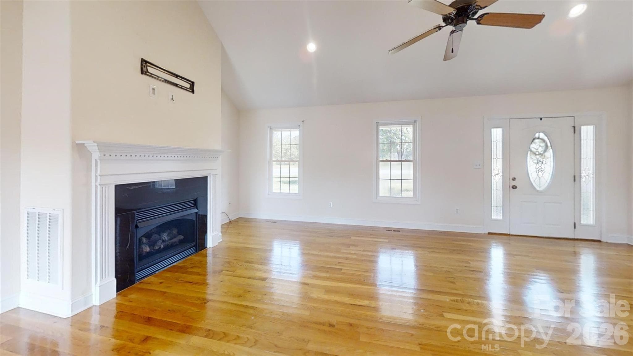 Single Family Residence at Lincolnton, photo 3 of 32