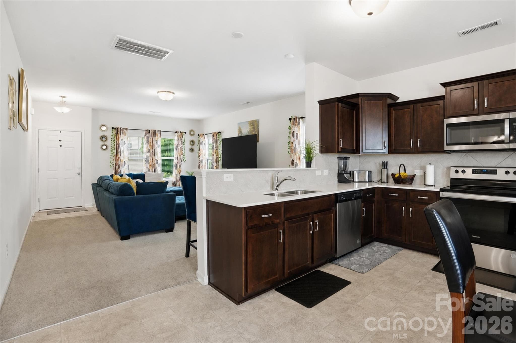 Single Family Residence at 111 Buoy Lane, Statesville, photo 10 of 28