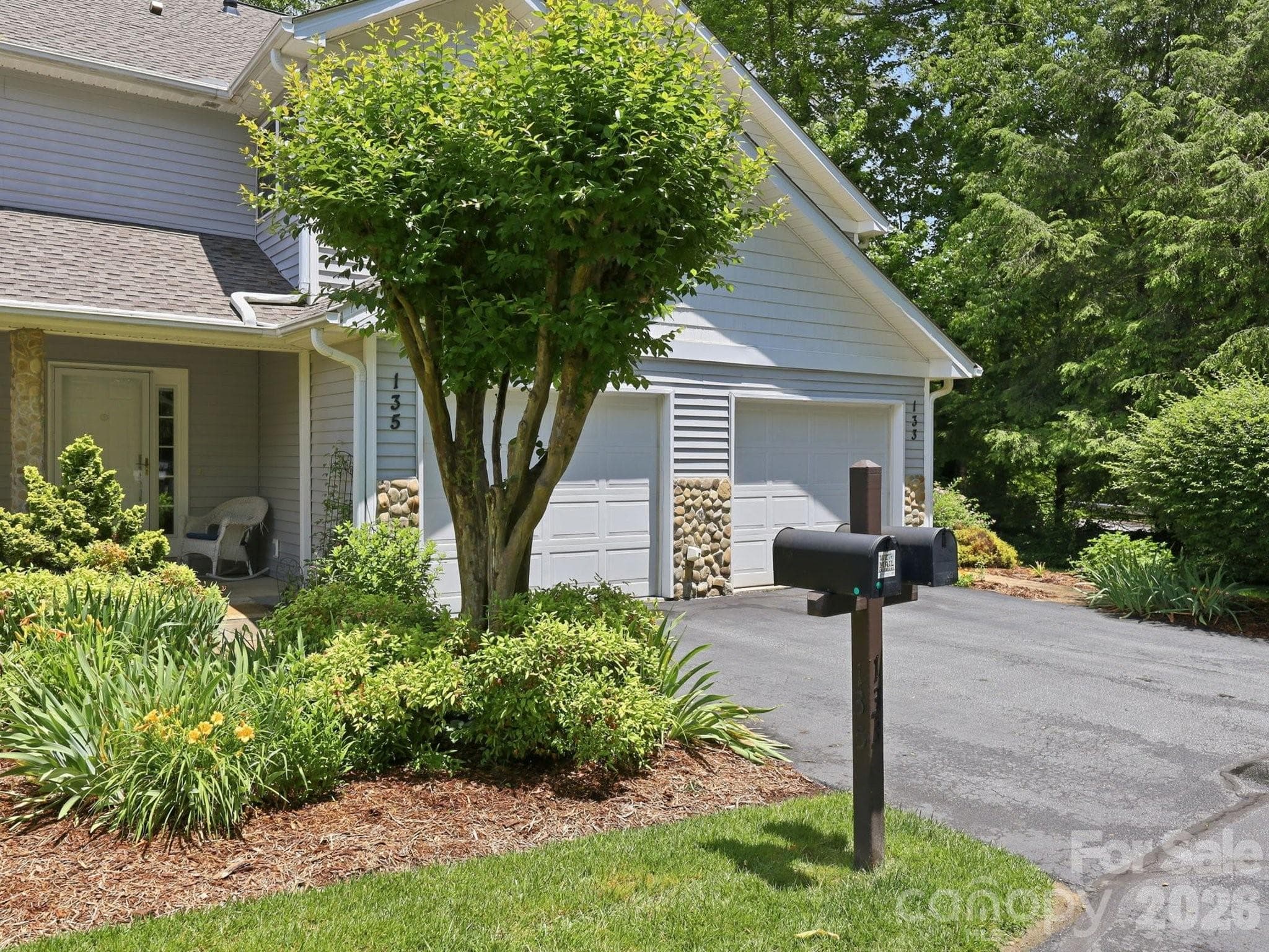 Condominium at 135 Ewarts Pond Road, Hendersonville, photo 3 of 24