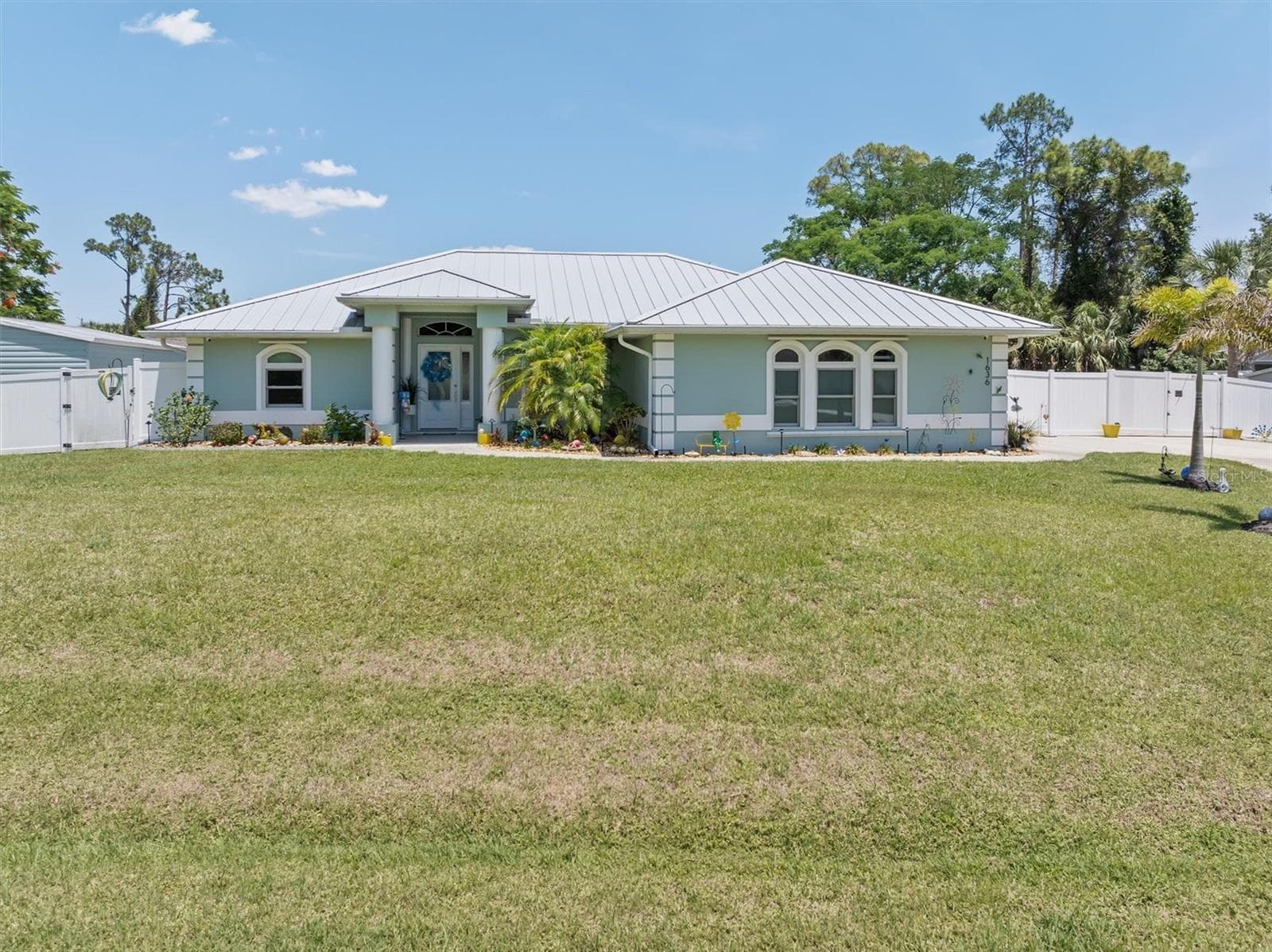 1636 GLENAN RD