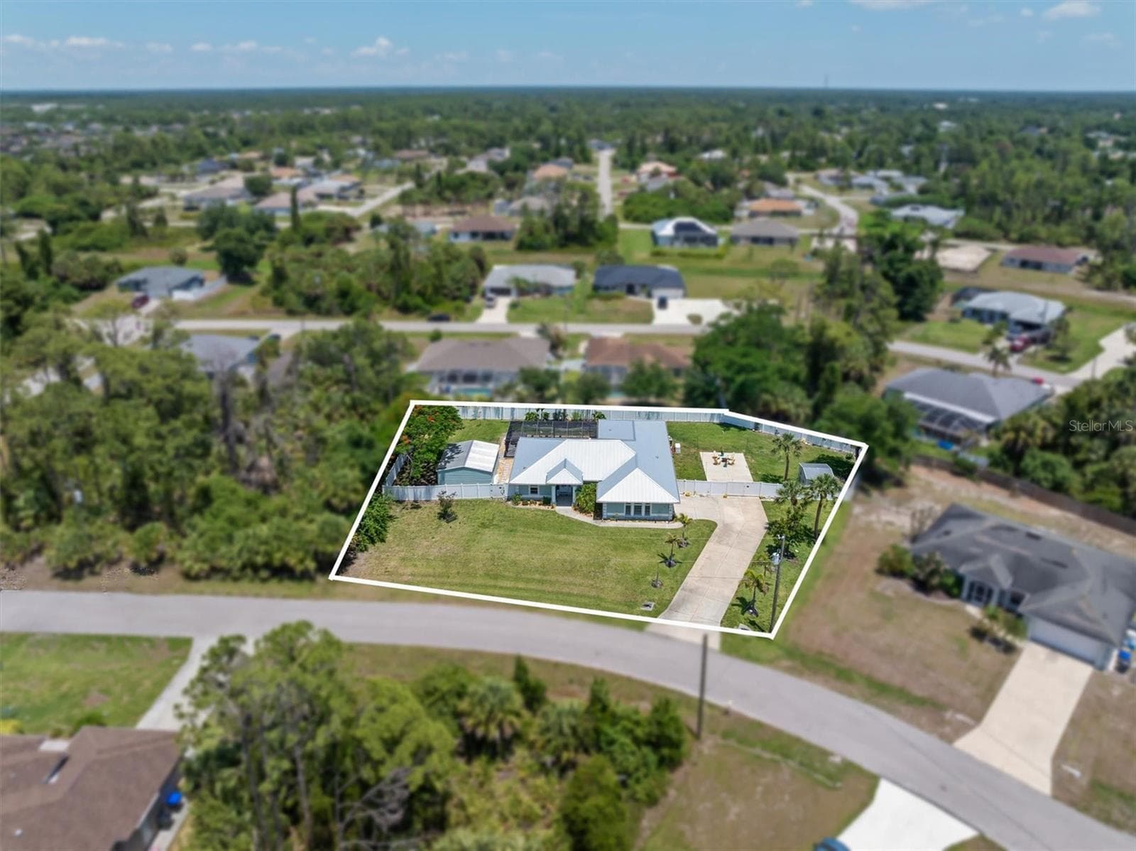 Single Family Residence at 1636 GLENAN RD, NORTH PORT, photo 4 of 56
