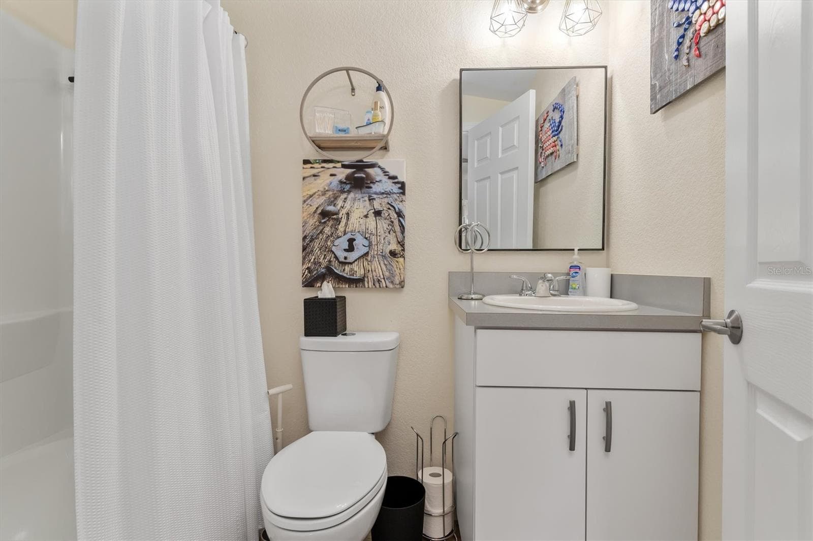Single Family Residence at 1636 GLENAN RD, NORTH PORT, photo 34 of 56