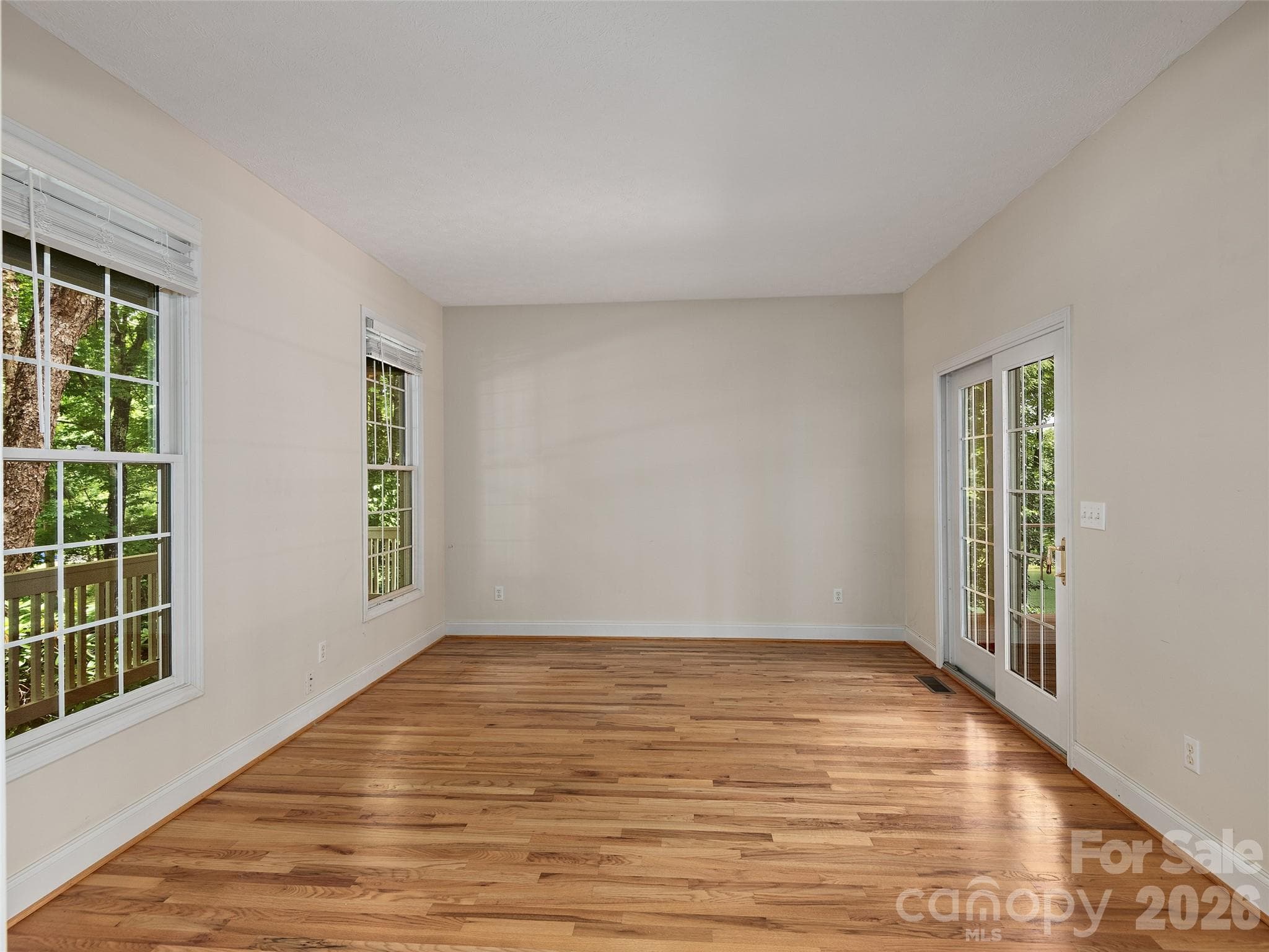 Office on main level with access to deck overlooking pond - 48 Smokemont Drive, Arden