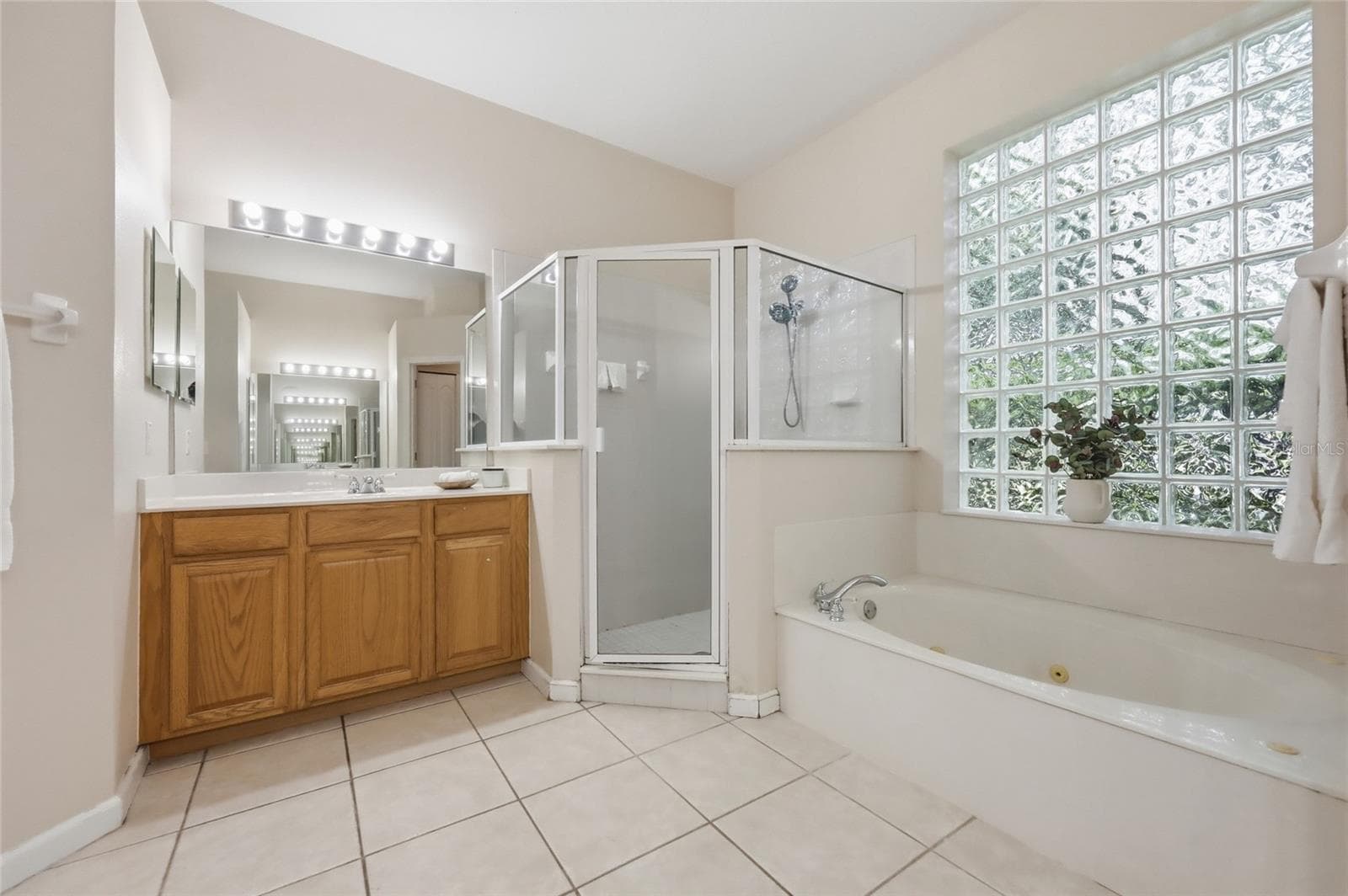 Primary Bathroom - 610 GAELIC CT, APOPKA
