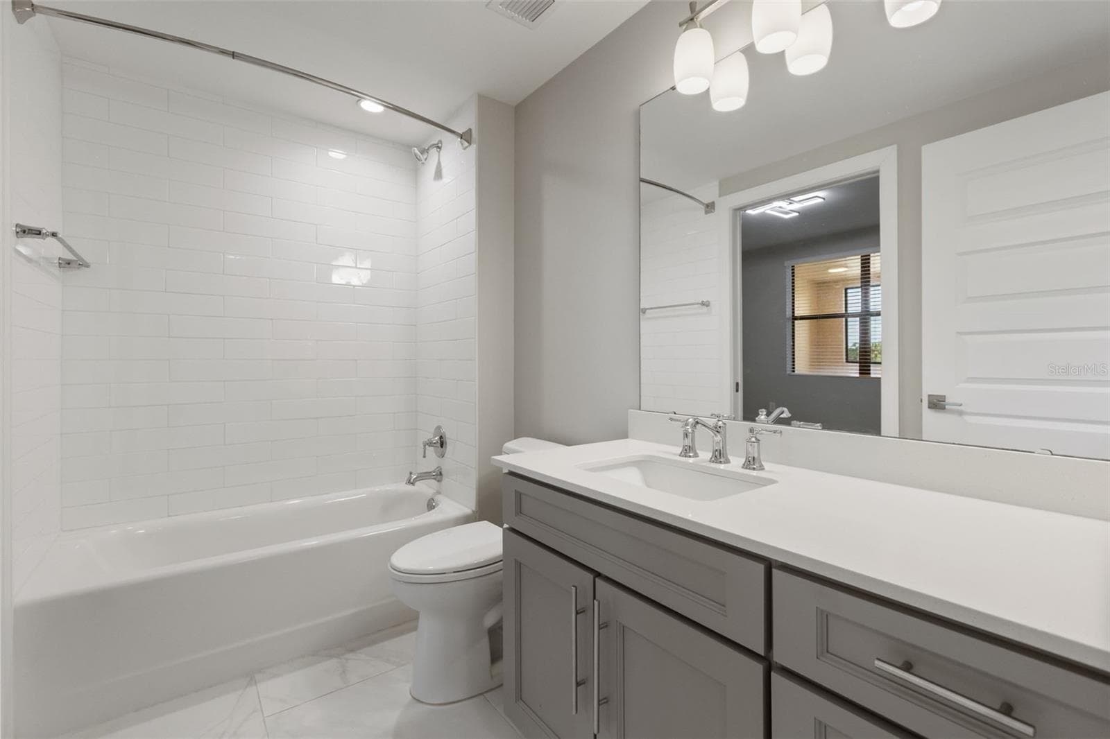 Guest Bathroom - 16300 COUNTY ROAD 455 #410, MONTVERDE