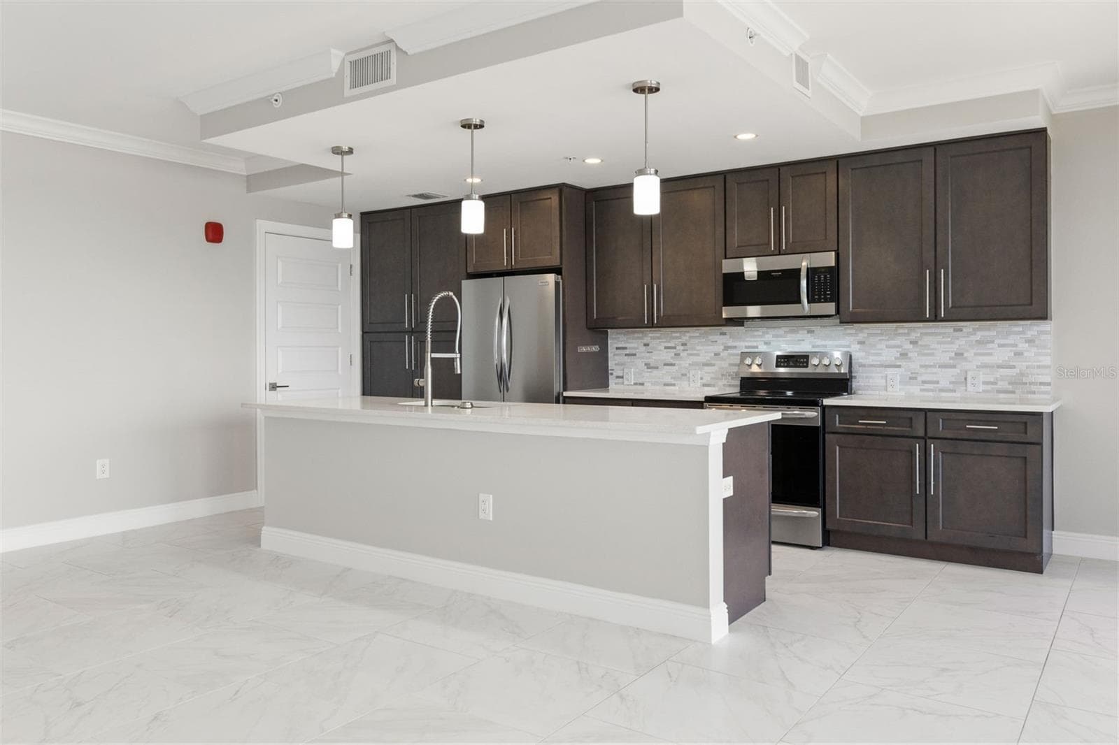 Secondary Bedroom  With Ensuite Access - 16300 COUNTY ROAD 455 #410, MONTVERDE