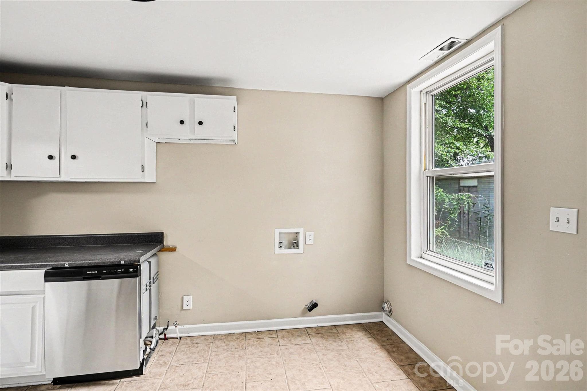 Single Family Residence at Charlotte, photo 15 of 28