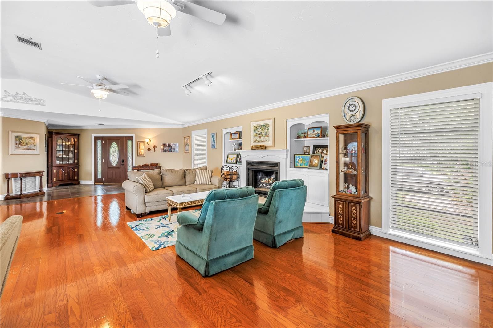 Massive Great Room!! - 4911 PALMETTO POINT DR, PALMETTO