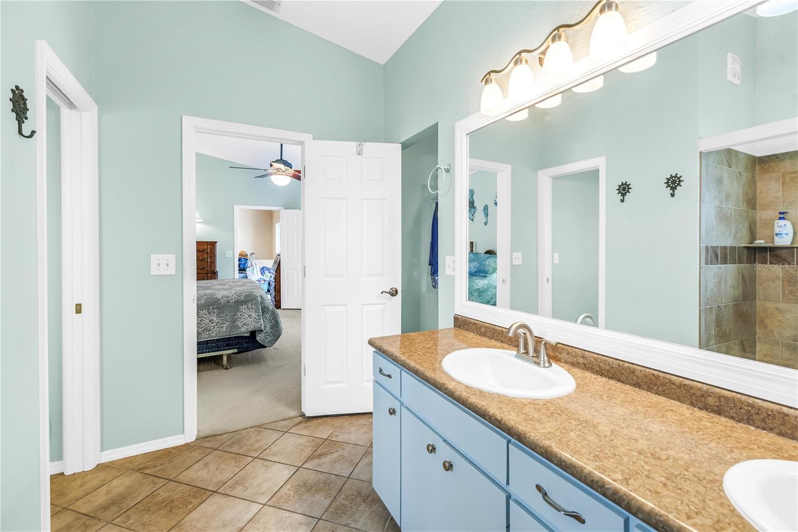 Single Family Residence at 4911 PALMETTO POINT DR, PALMETTO, photo 50 of 65