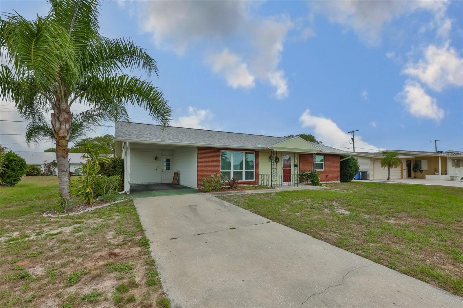 Single Family Residence at 1216 VALLEY FORGE BLVD, SUN CITY CENTER, photo 2 of 35