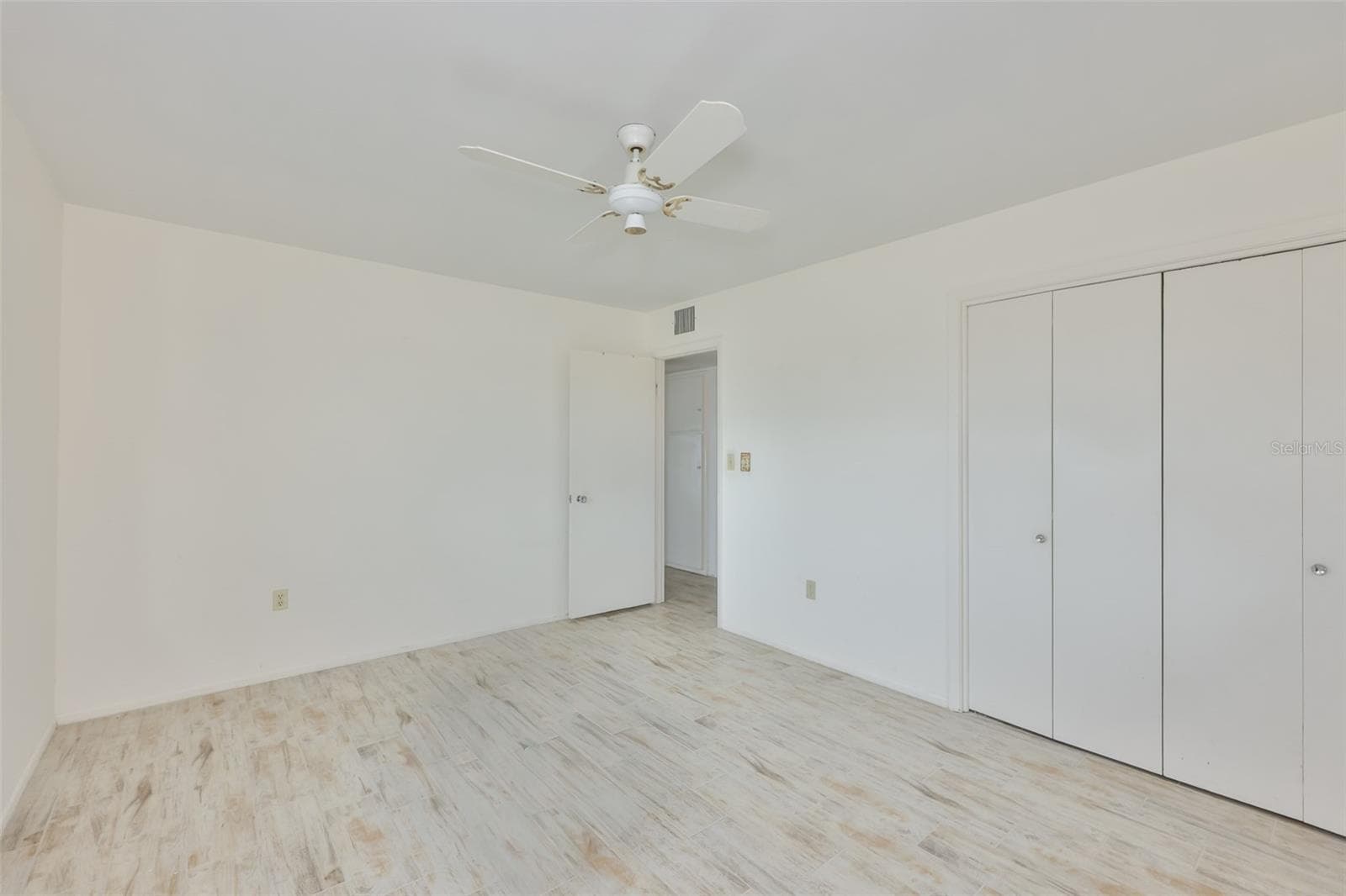 Single Family Residence at 1216 VALLEY FORGE BLVD, SUN CITY CENTER, photo 17 of 35