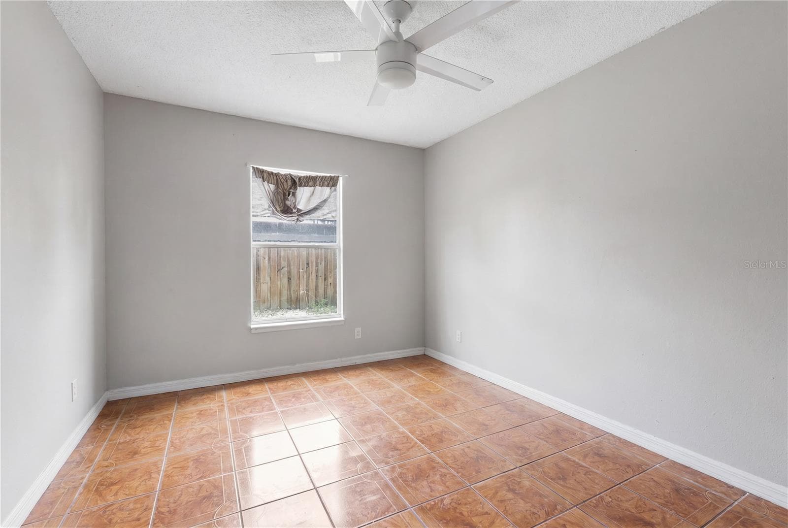 Single Family Residence at 725 W 9TH ST, DELTONA, photo 20 of 35