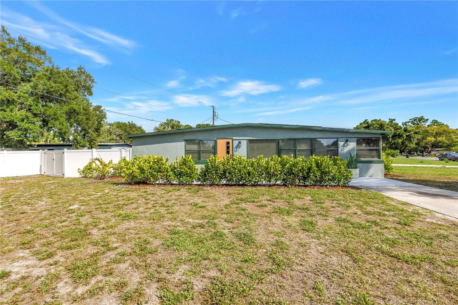 Single Family Residence at 7599 MEADOWLAWN DR N, ST PETERSBURG, photo 3 of 48