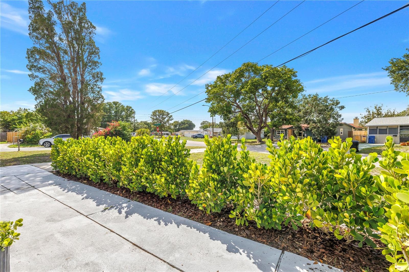 Single Family Residence at 7599 MEADOWLAWN DR N, ST PETERSBURG, photo 5 of 48