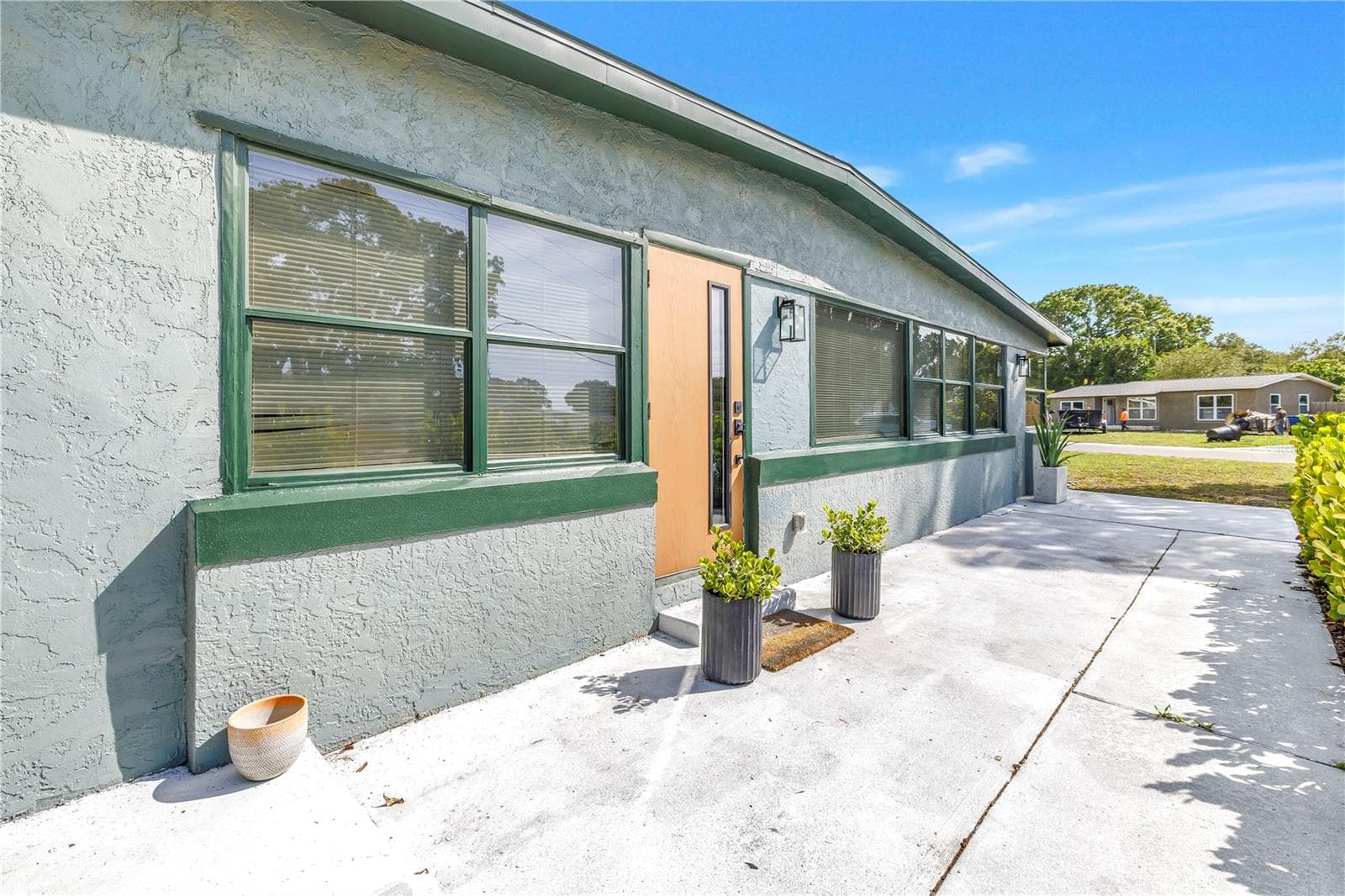 Single Family Residence at 7599 MEADOWLAWN DR N, ST PETERSBURG, photo 6 of 48