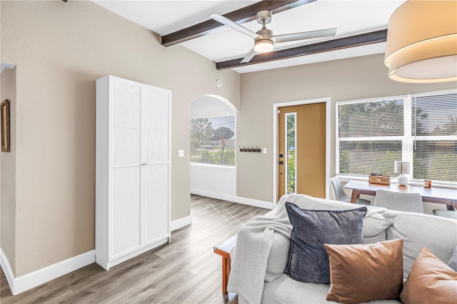 Single Family Residence at 7599 MEADOWLAWN DR N, ST PETERSBURG, photo 11 of 48