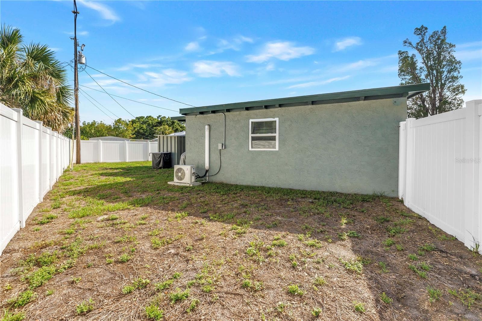 Single Family Residence at 7599 MEADOWLAWN DR N, ST PETERSBURG, photo 40 of 48