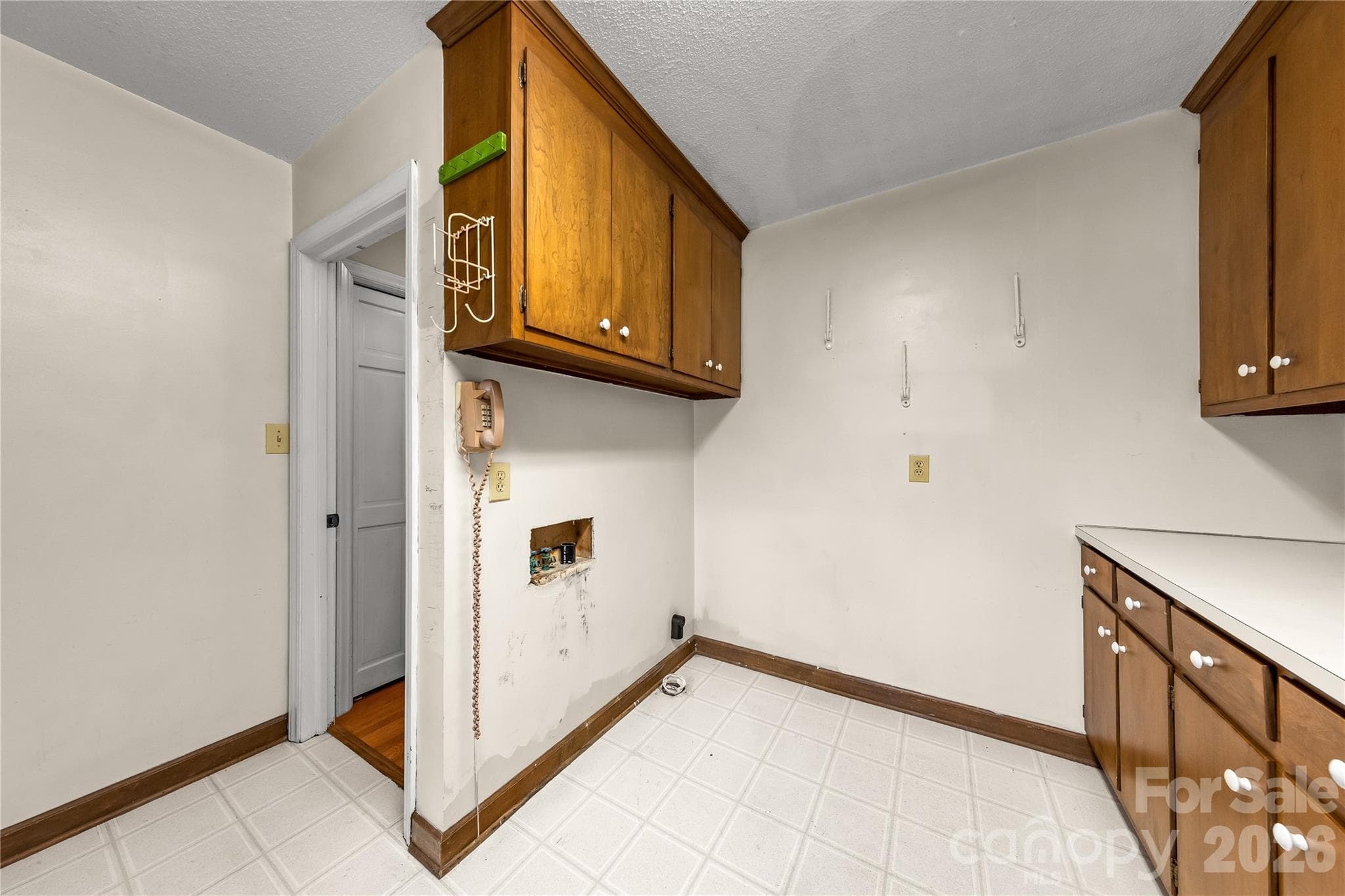 Laundry Room - 2038 Skyway Drive, Monroe