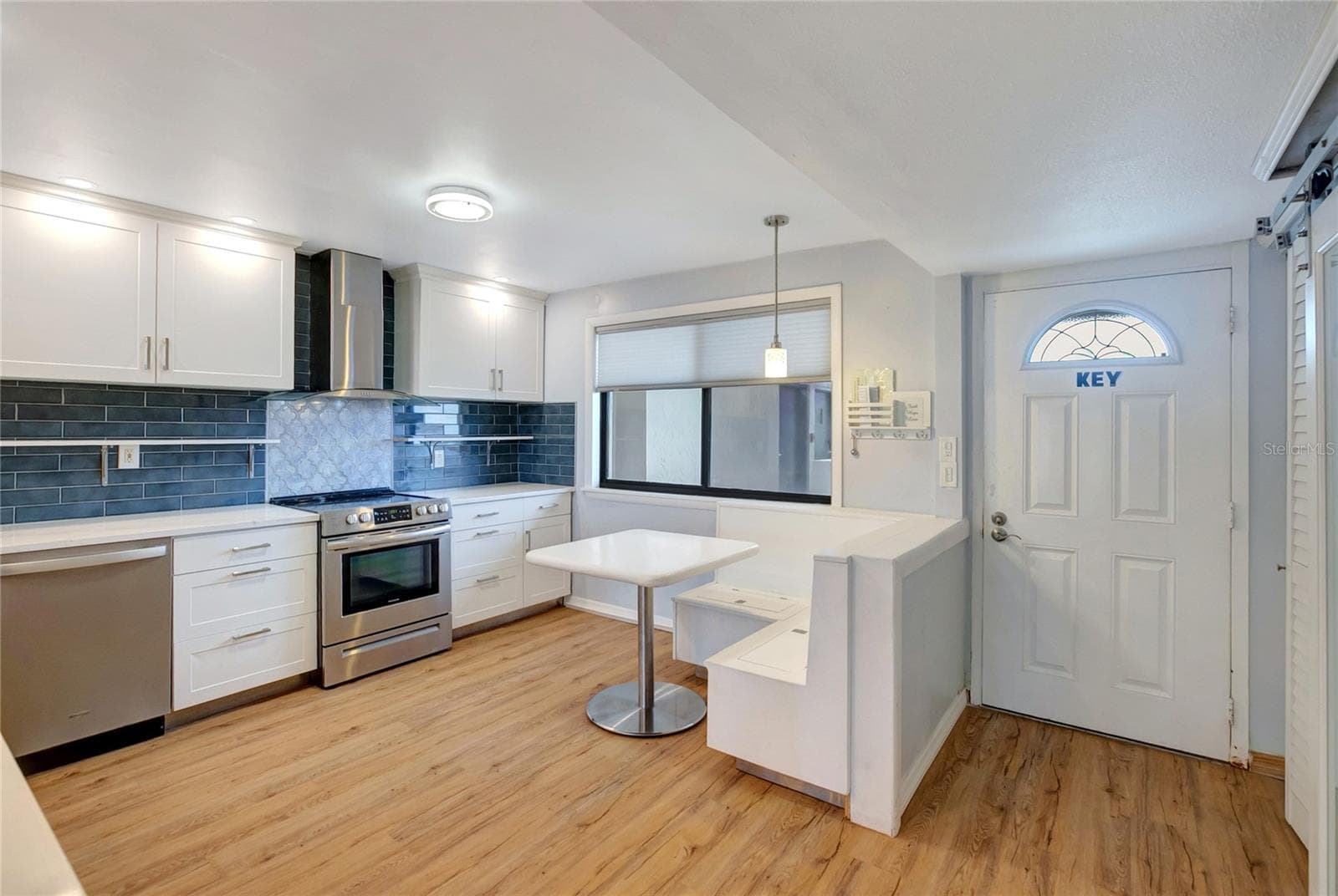 Kitchen - 1581 GULF BLVD #302N, CLEARWATER BEACH