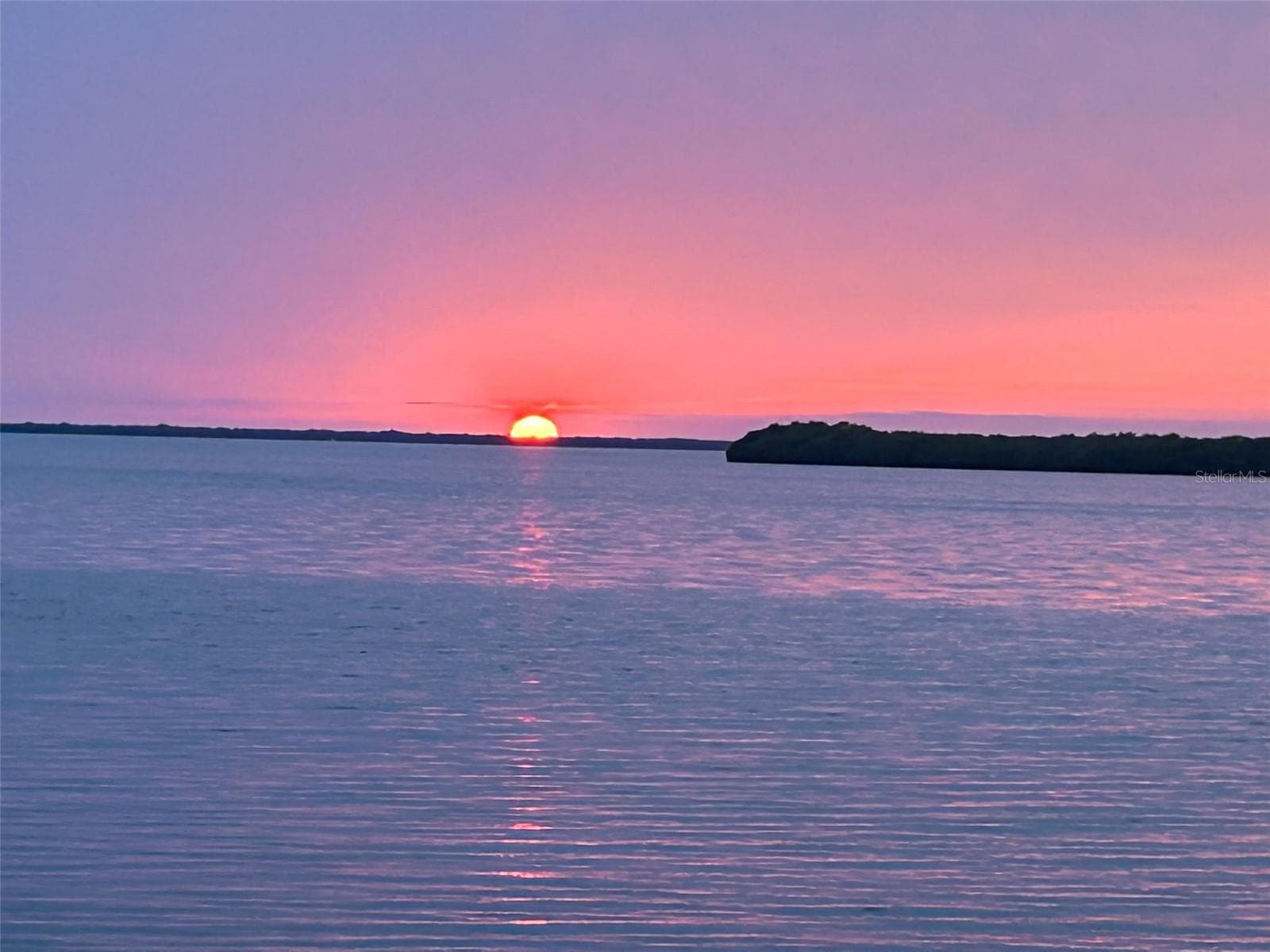 Amazing Sunsets - 1620 SEA BREEZE DR, TARPON SPRINGS