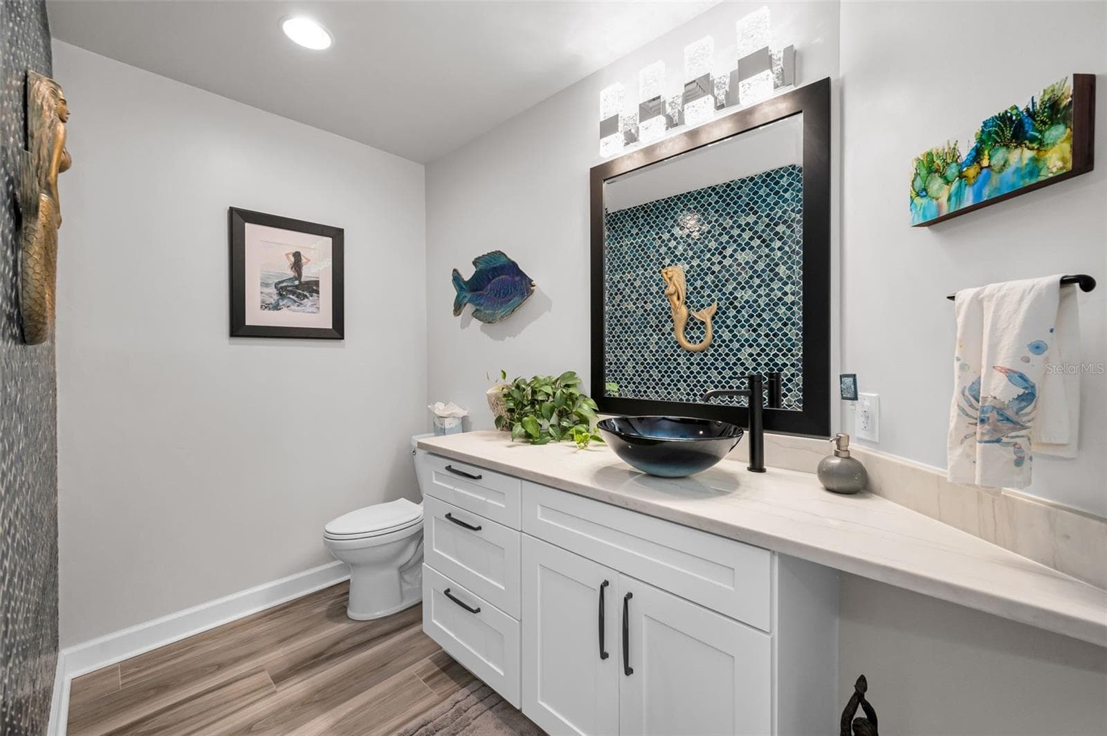 1St floor Guest Bath - 1620 SEA BREEZE DR, TARPON SPRINGS