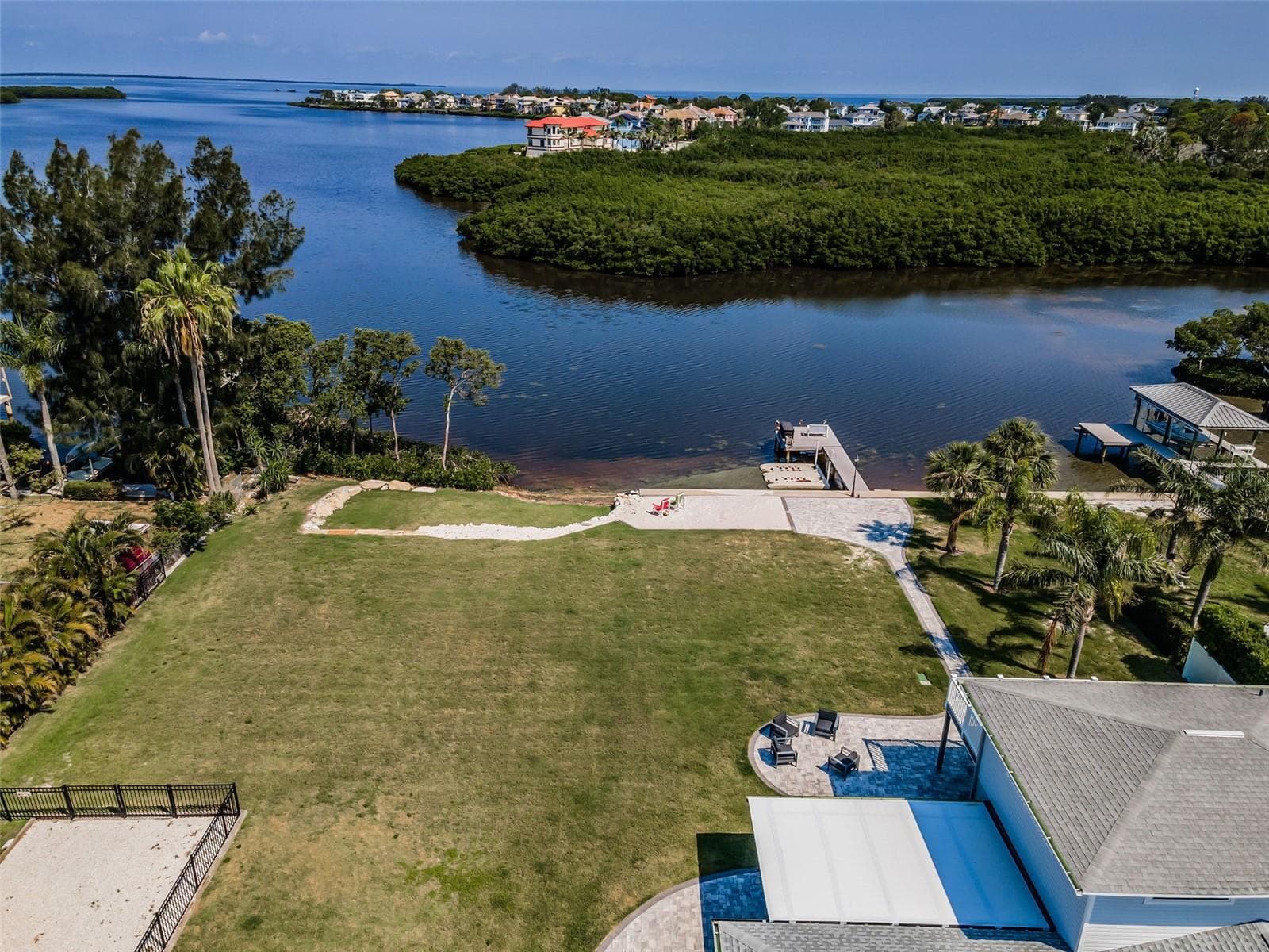 Single Family Residence at 1620 SEA BREEZE DR, TARPON SPRINGS, photo 96 of 100