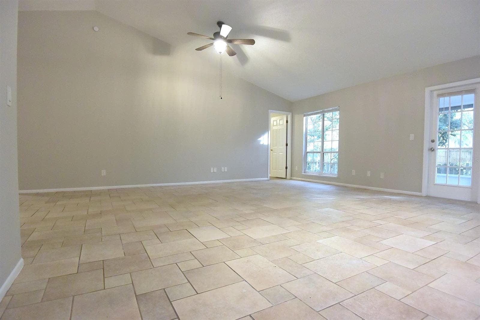 Single Family Residence at 1672 COUNTRYWOOD ST, TARPON SPRINGS, photo 10 of 39