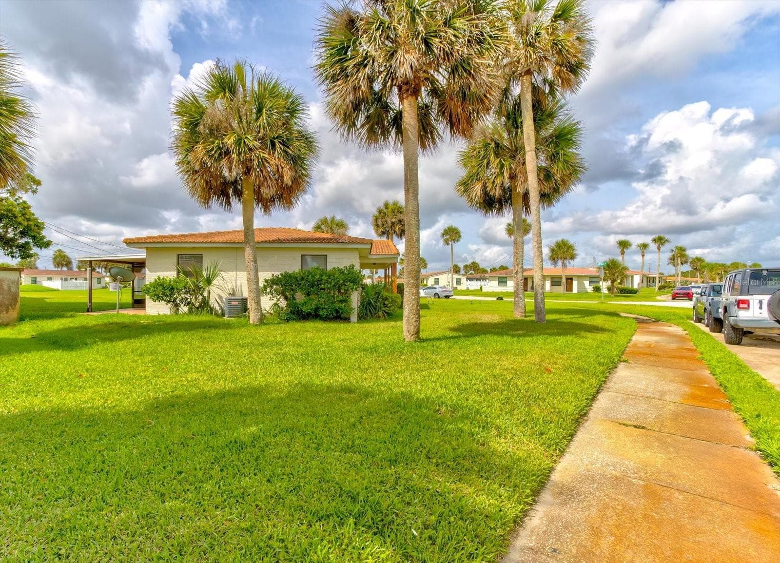 Duplex at 232 NORTHSHORE DR #A & #B, ORMOND BEACH, photo 41 of 64